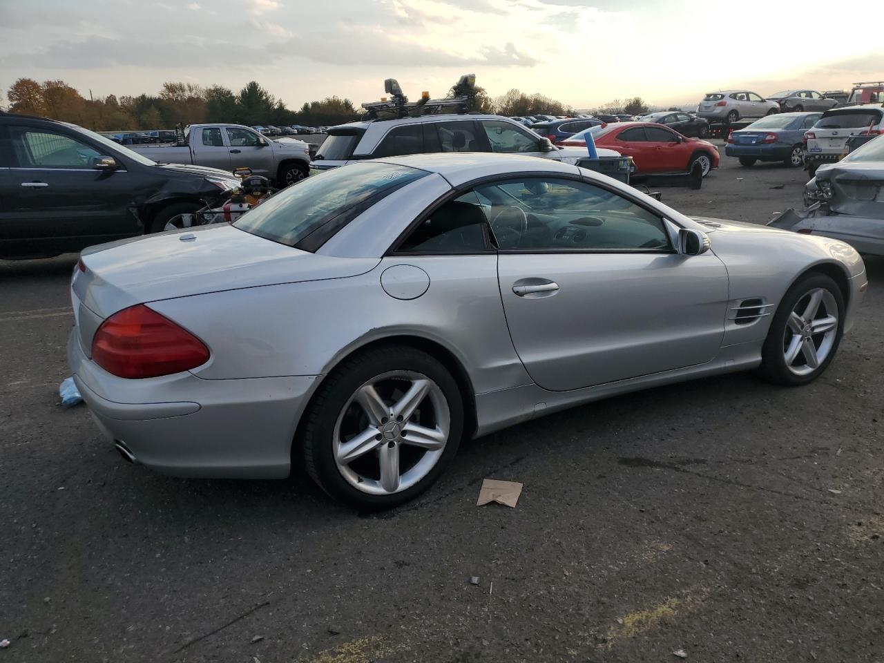 2006 Mercedes-benz Sl 500 Серебряный vin: WDBSK75F56F110202