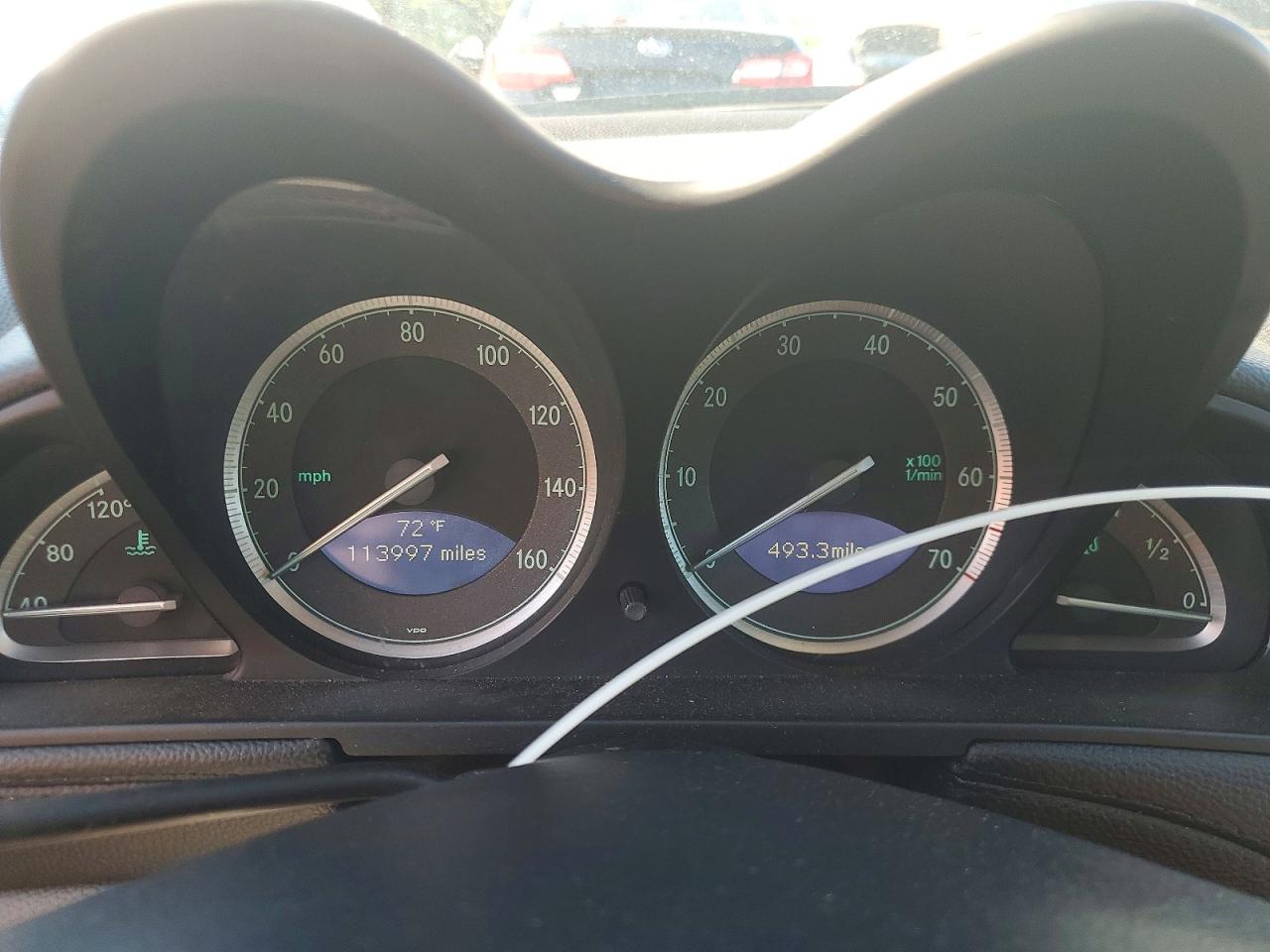 2006 Mercedes-benz Sl-class White vin: WDBSK75F56F111298