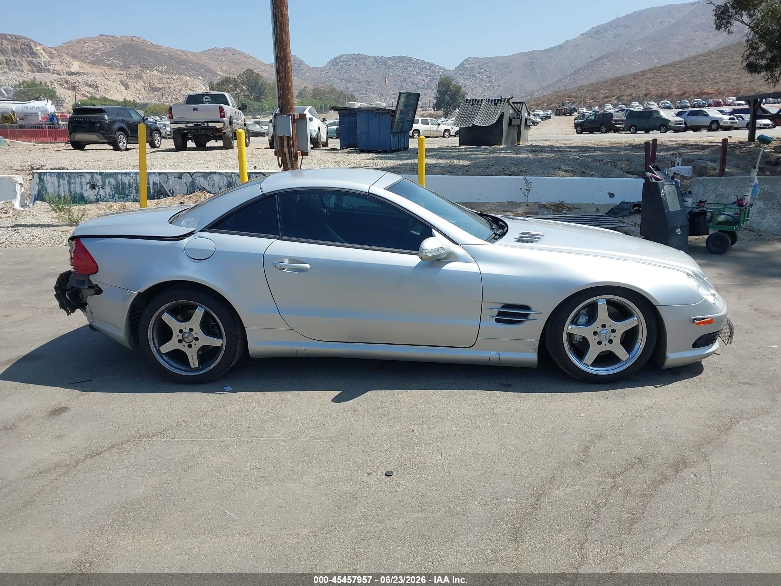 2003 Mercedes-benz Sl 500 Серебряный vin: WDBSK75F63F020617