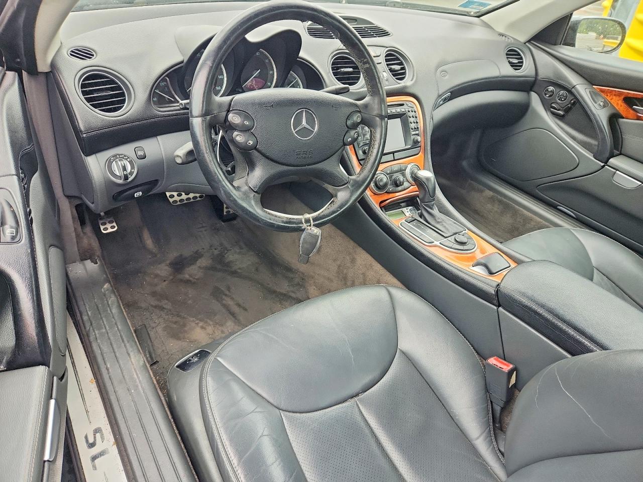 2004 Mercedes-benz Sl 500 Black vin: WDBSK75F64F064733