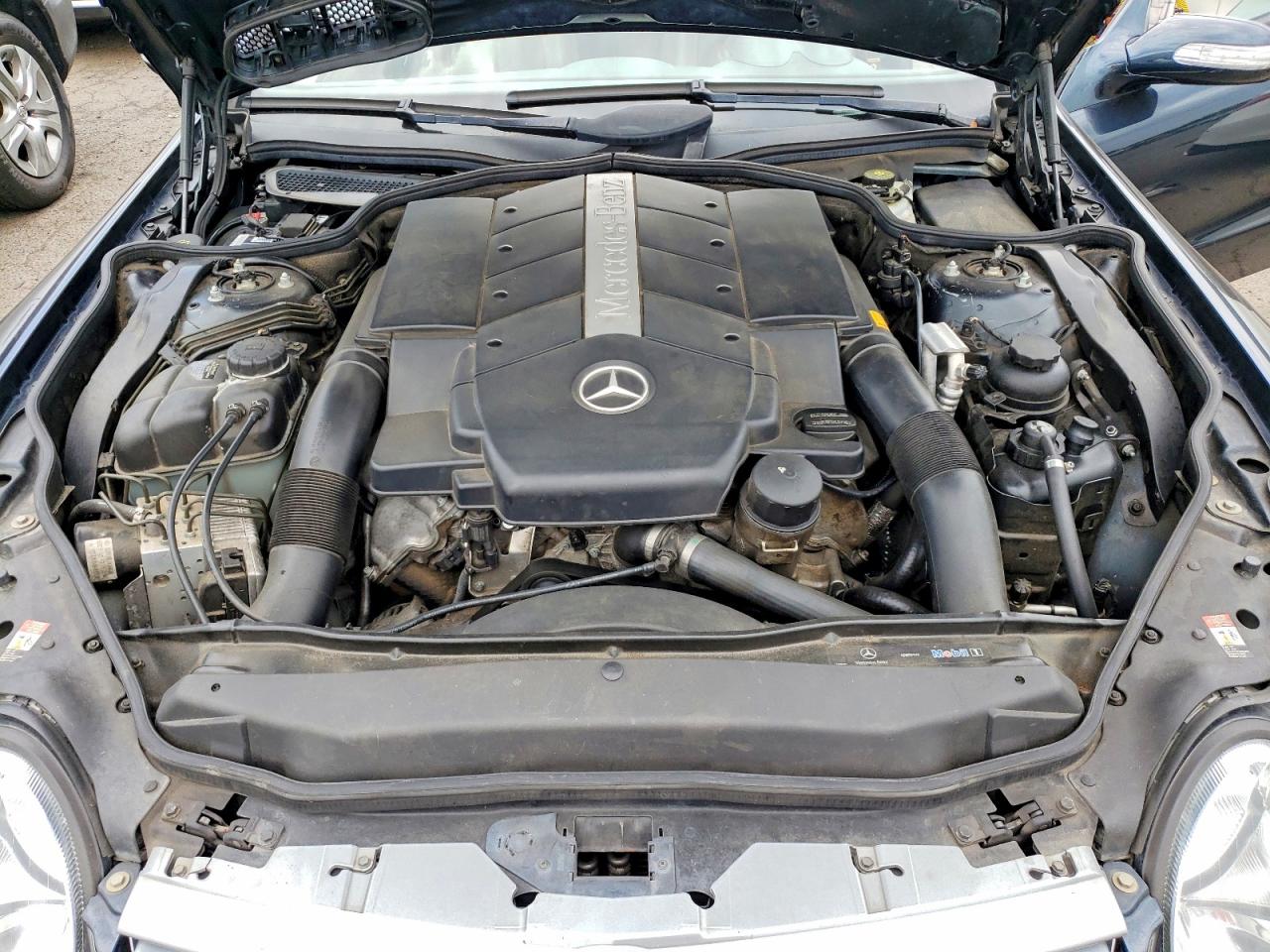 2004 Mercedes-benz Sl 500 Blue vin: WDBSK75F64F070628
