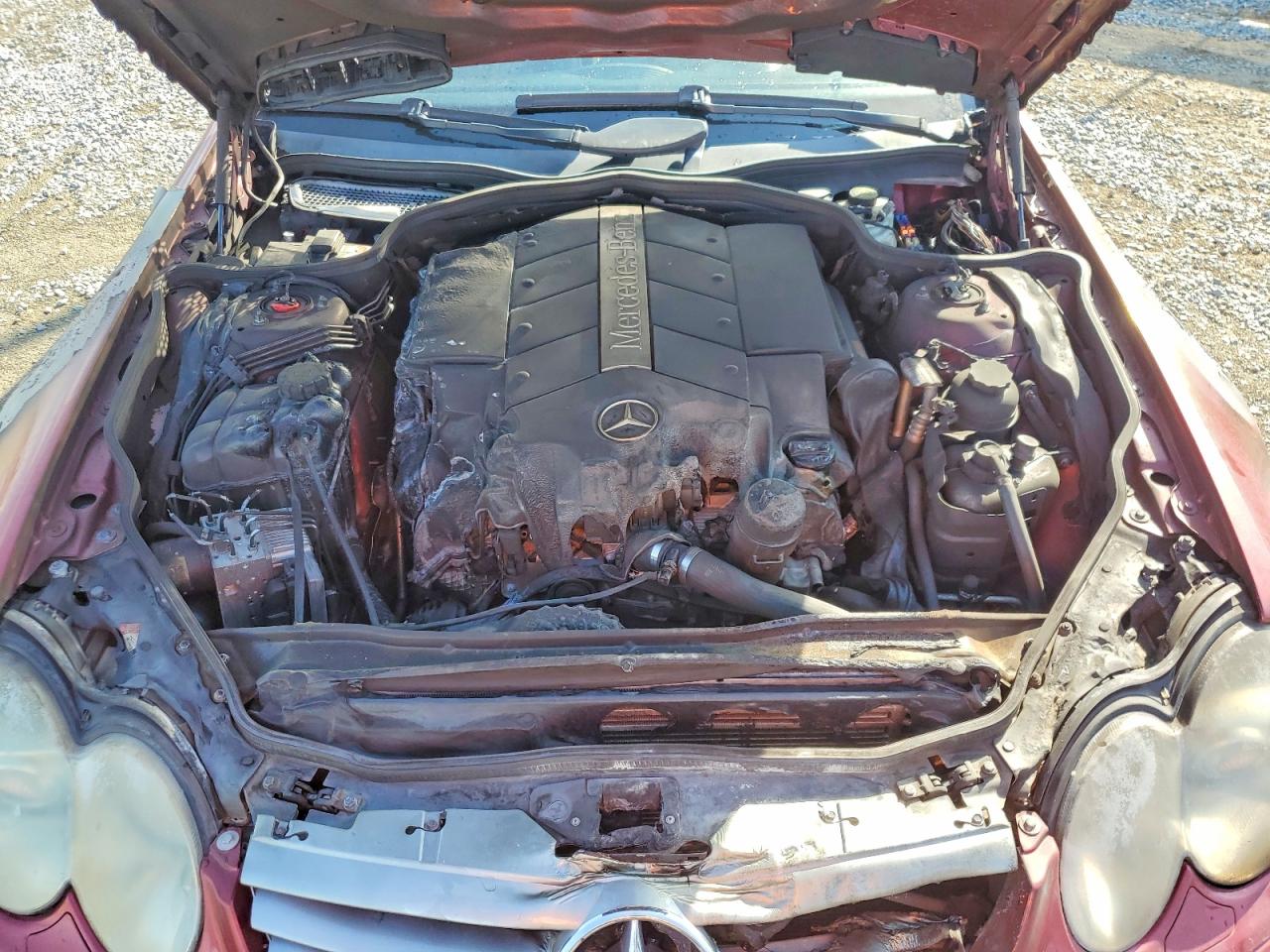 2004 Mercedes-benz Sl 500 Red vin: WDBSK75F64F085078