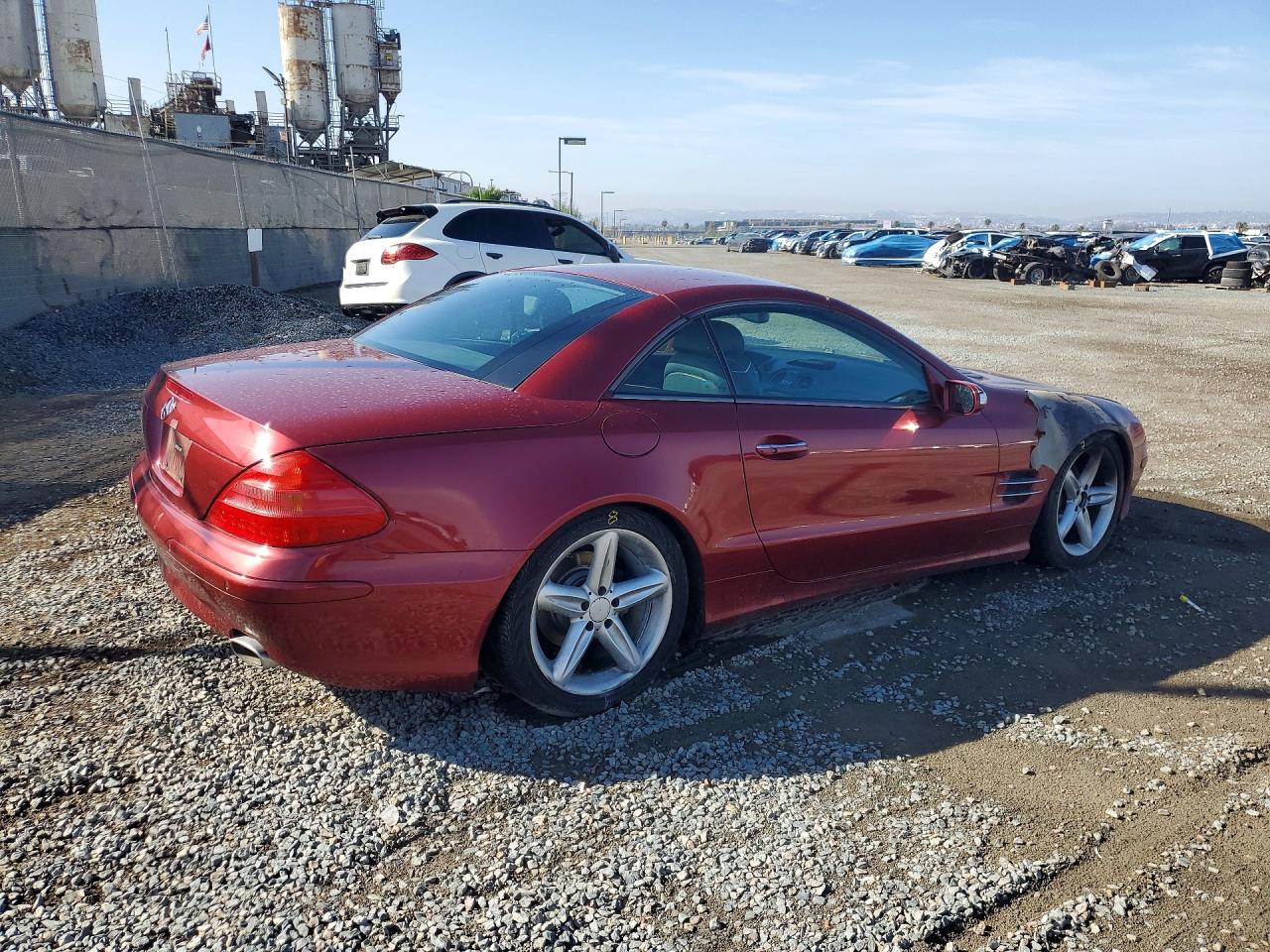 2004 Mercedes-benz Sl 500 Red vin: WDBSK75F64F085078