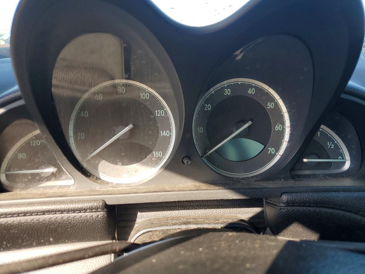 2004 Mercedes-benz Sl 500 Red vin: WDBSK75F64F085078