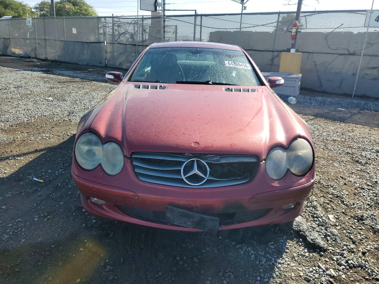 2004 Mercedes-benz Sl 500 Red vin: WDBSK75F64F085078