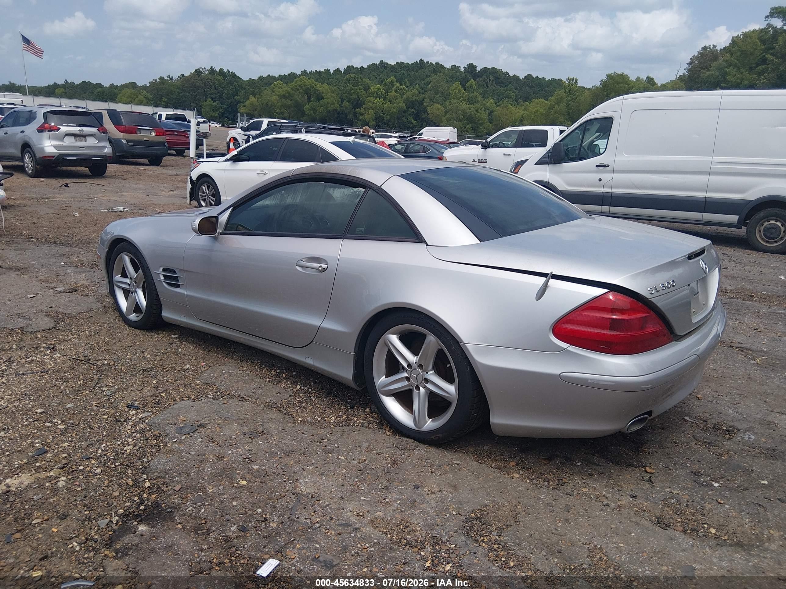 2005 Mercedes-benz Sl 500   Silver vin: WDBSK75F65F085888