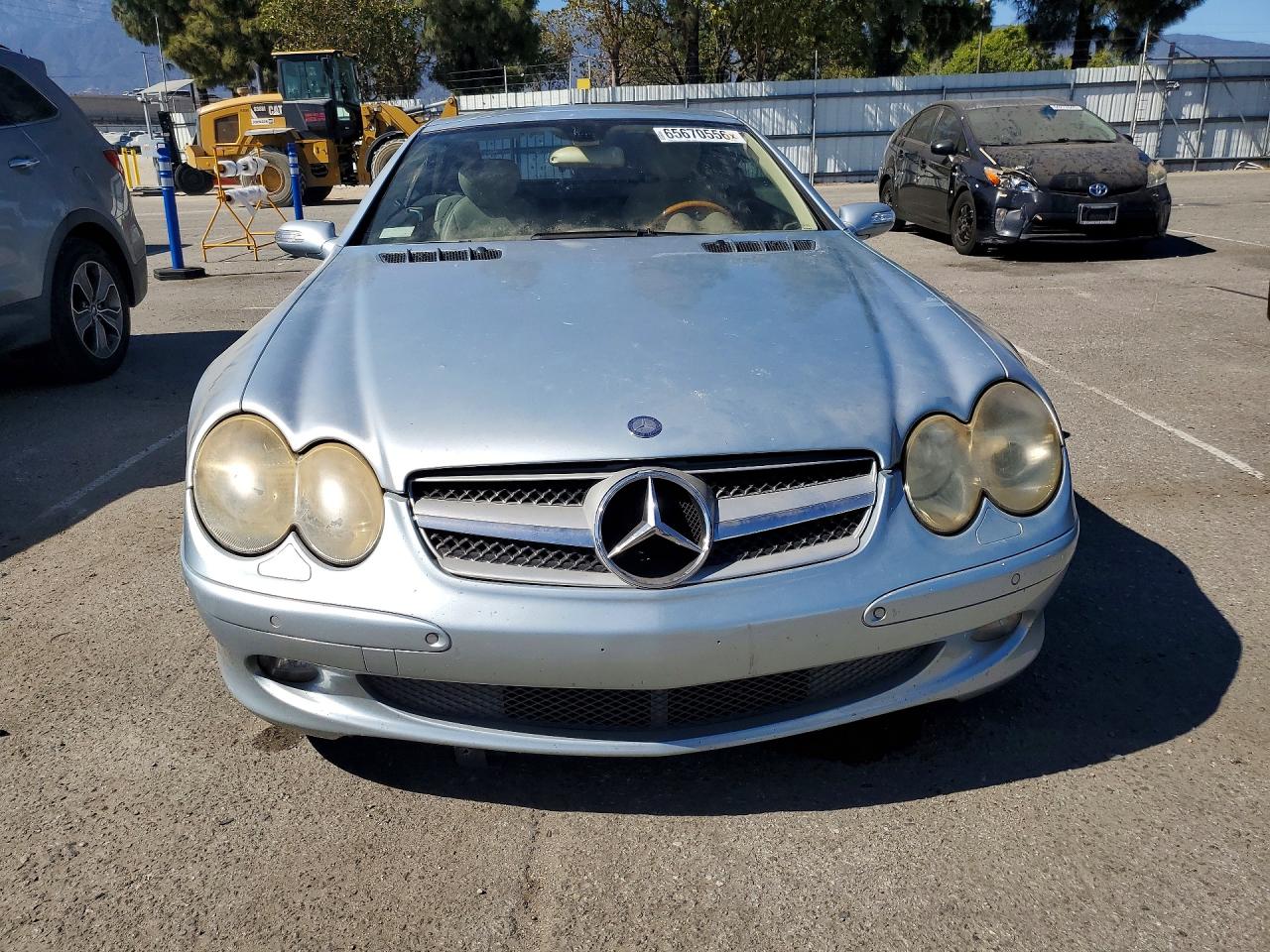 2005 Mercedes-benz Sl 500 Silver vin: WDBSK75F65F098365