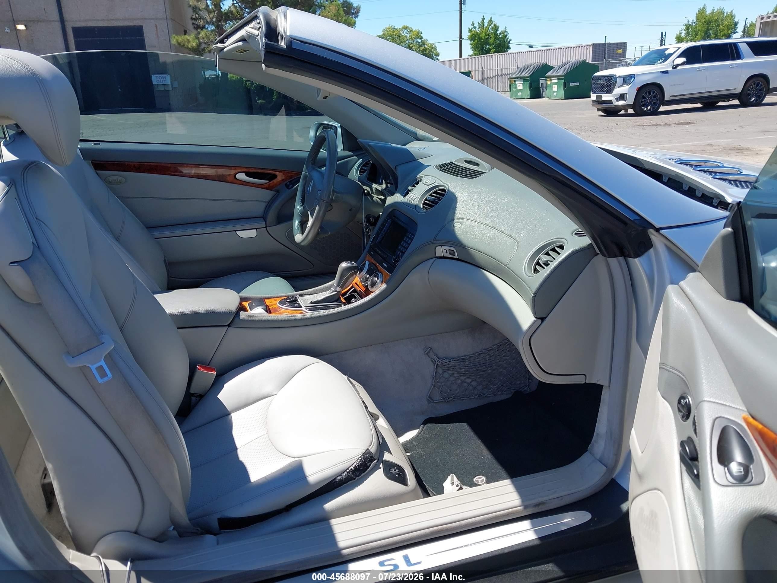 2006 Mercedes-benz Sl 500   Серебряный vin: WDBSK75F66F110161