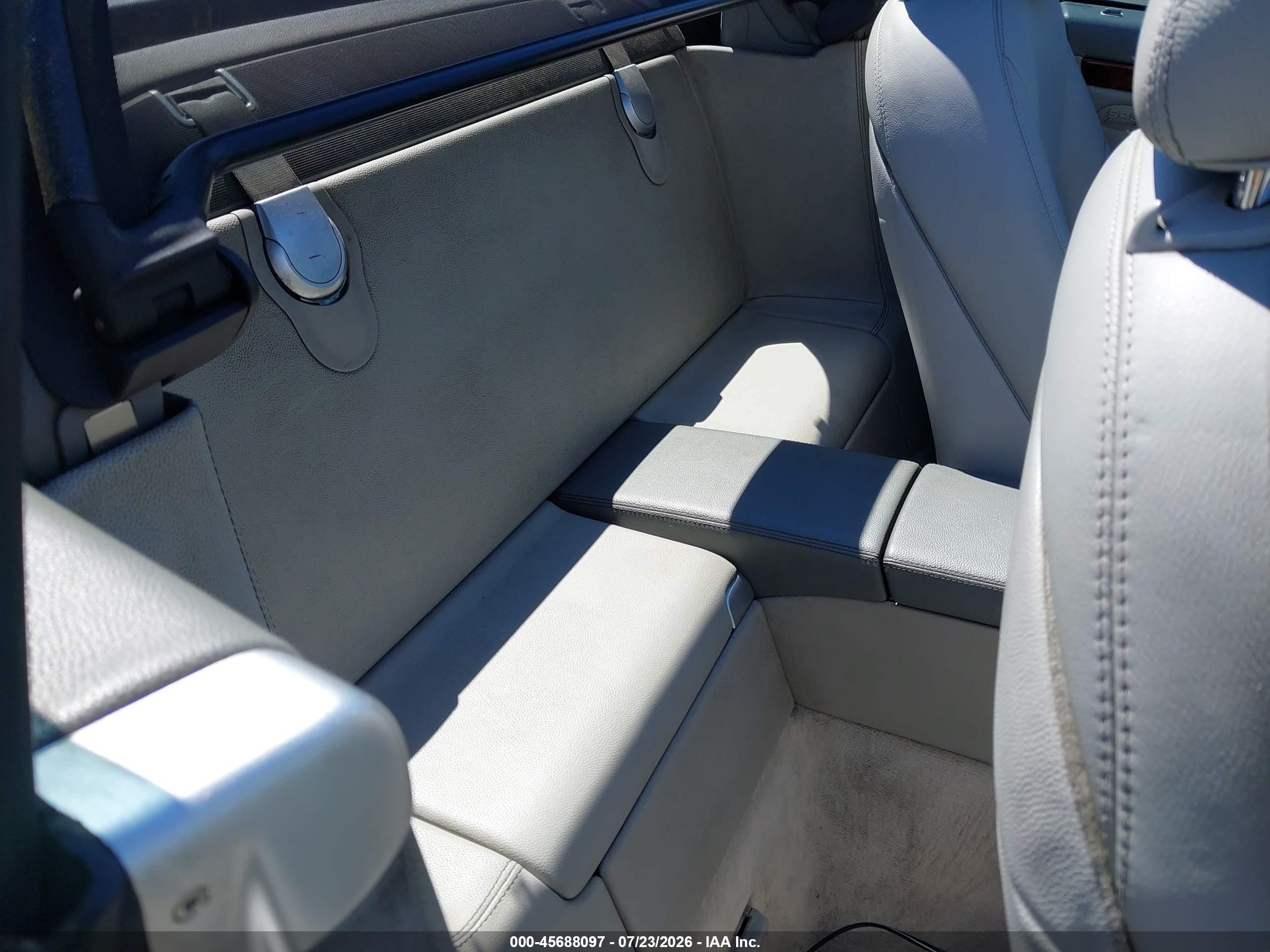 2006 Mercedes-benz Sl 500   Серебряный vin: WDBSK75F66F110161