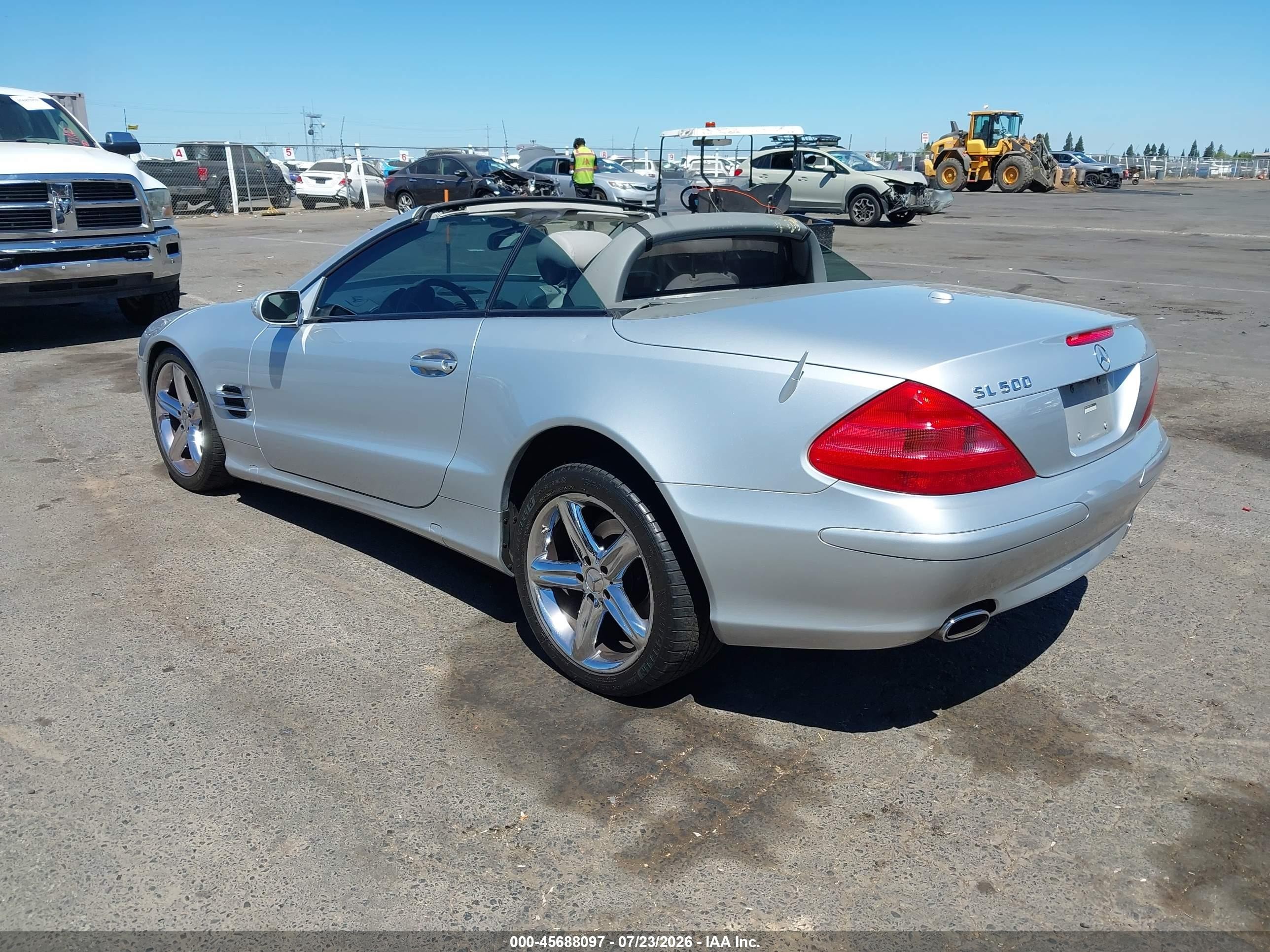 2006 Mercedes-benz Sl 500   Серебряный vin: WDBSK75F66F110161