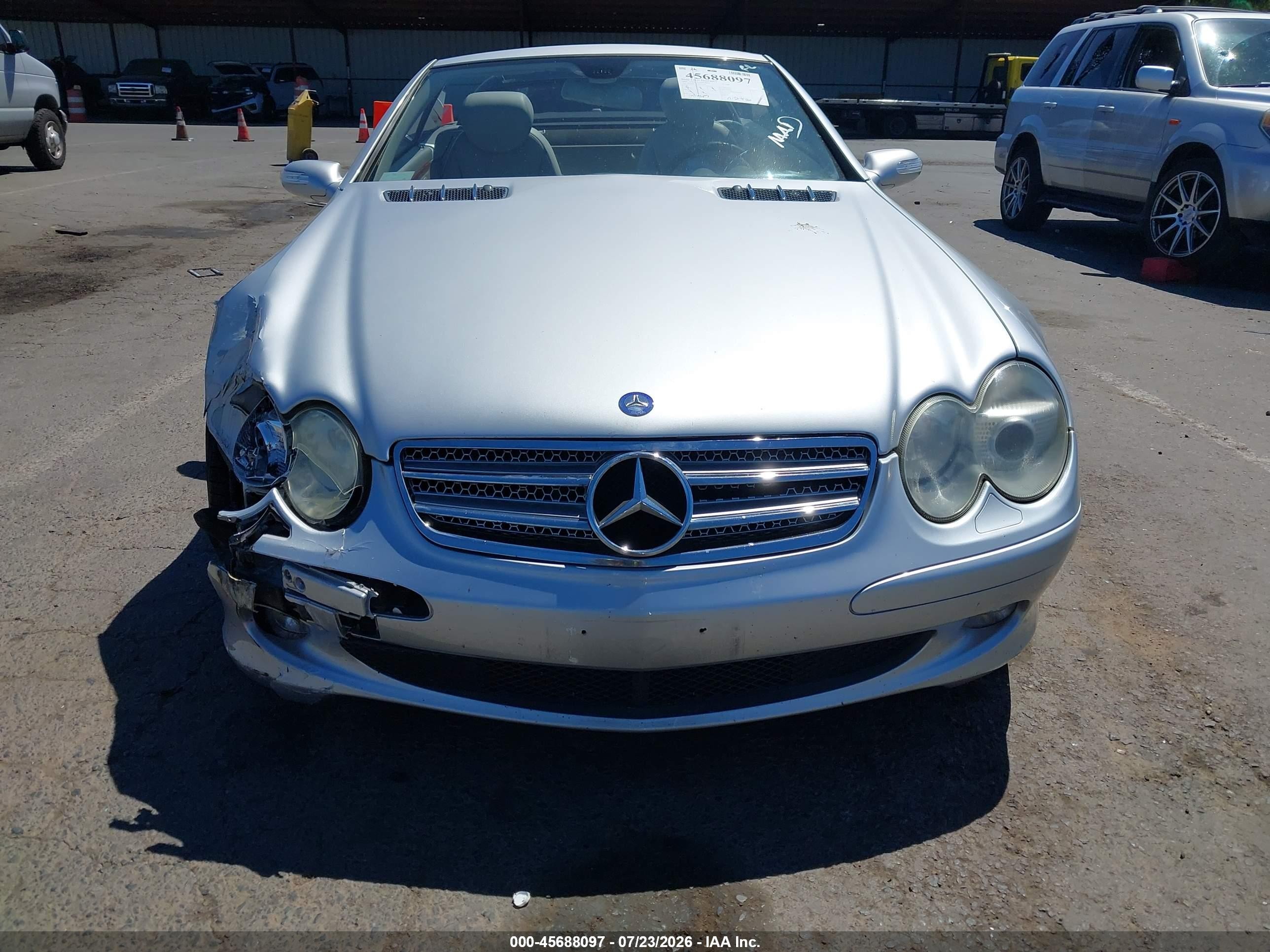 2006 Mercedes-benz Sl 500   Серебряный vin: WDBSK75F66F110161