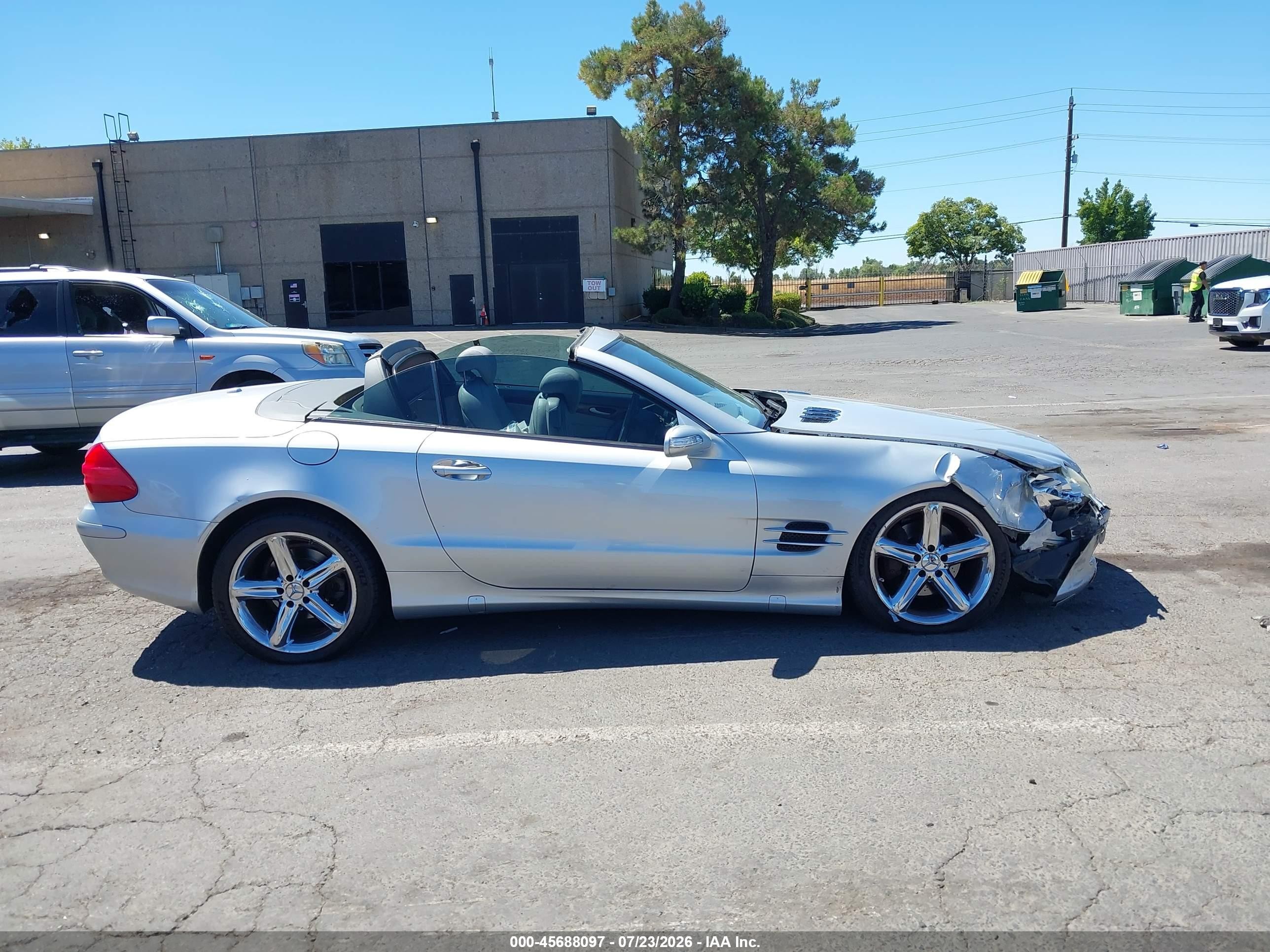 2006 Mercedes-benz Sl 500   Серебряный vin: WDBSK75F66F110161