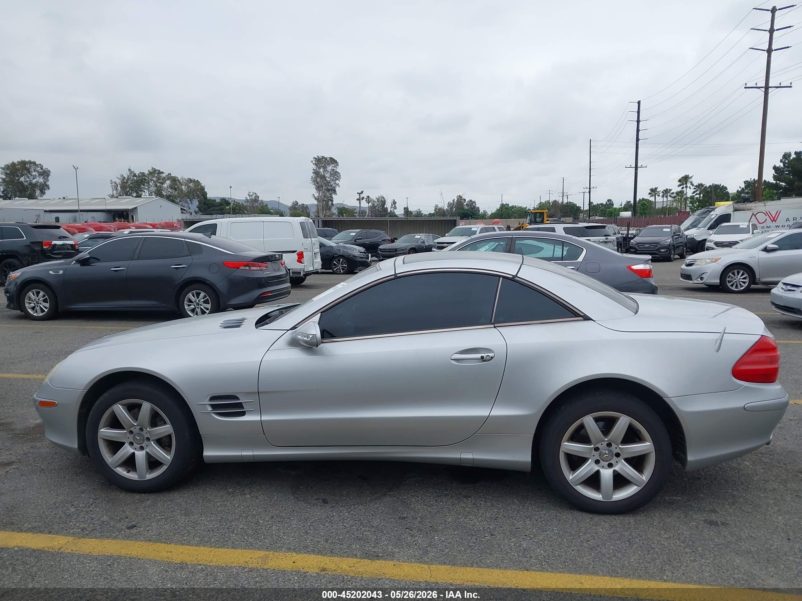 2003 Mercedes-benz Sl 500   Silver vin: WDBSK75F73F027771