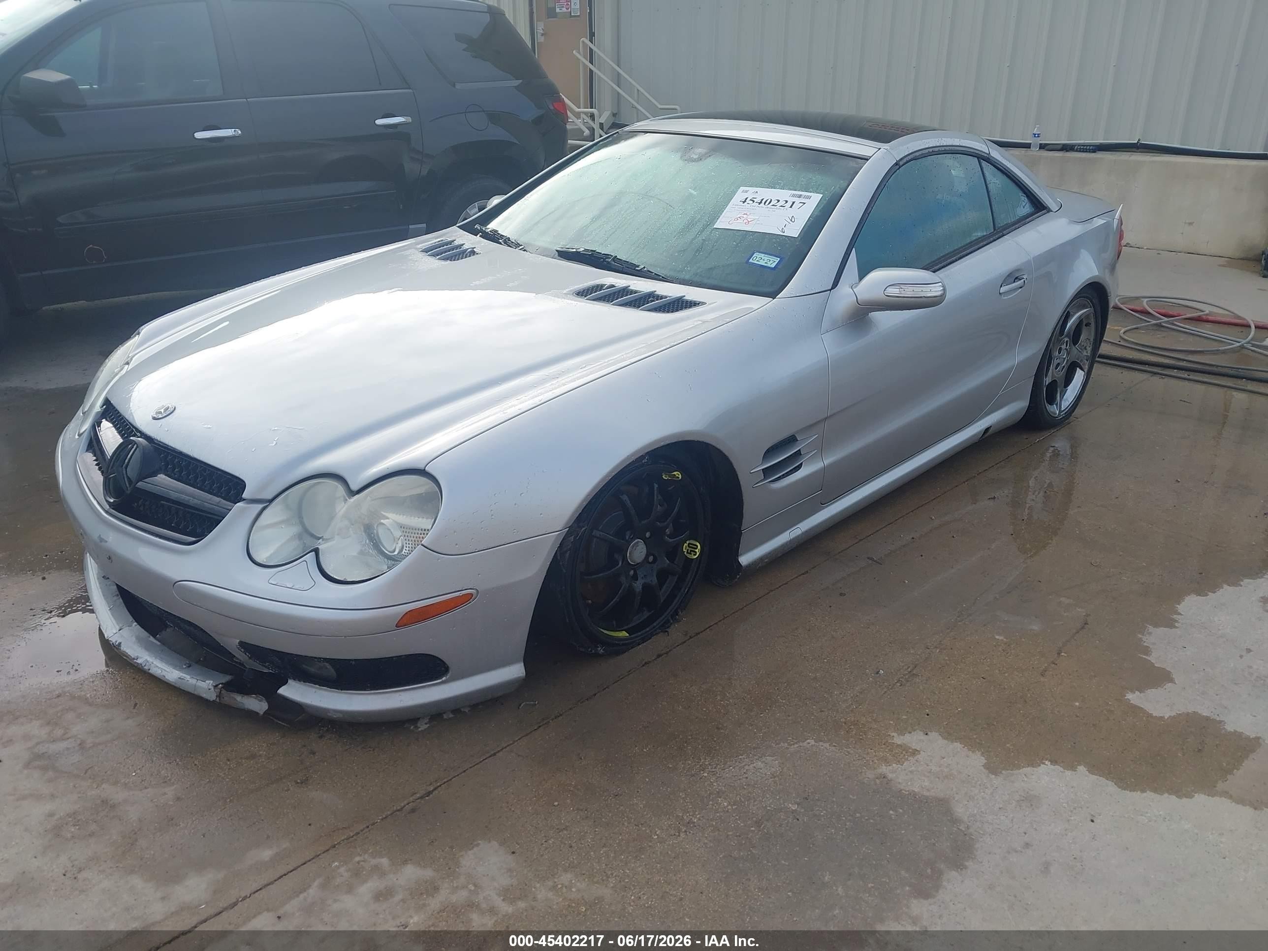 2004 Mercedes-benz Sl 500   Silver vin: WDBSK75F74F078429