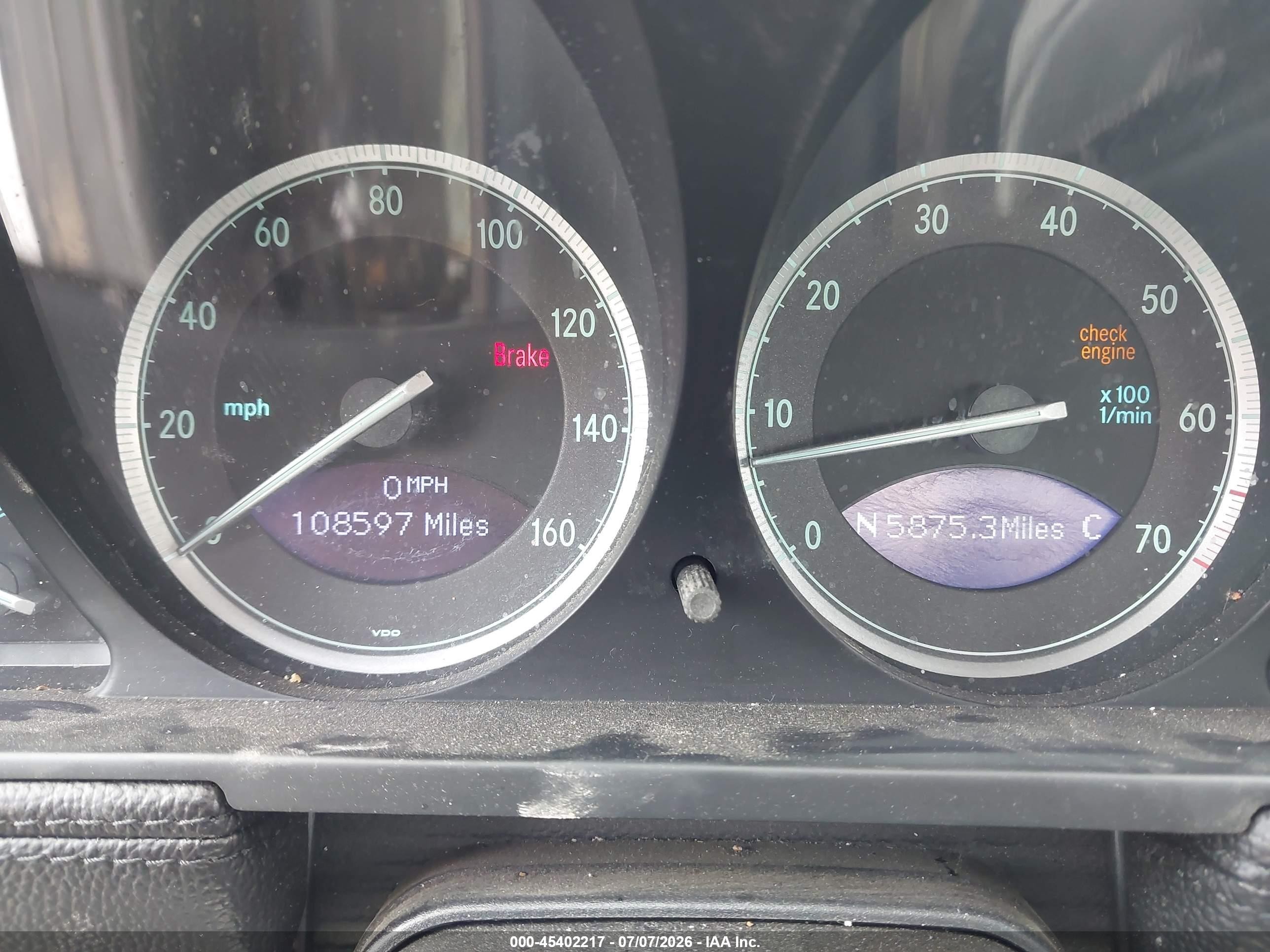 2004 Mercedes-benz Sl 500   Silver vin: WDBSK75F74F078429