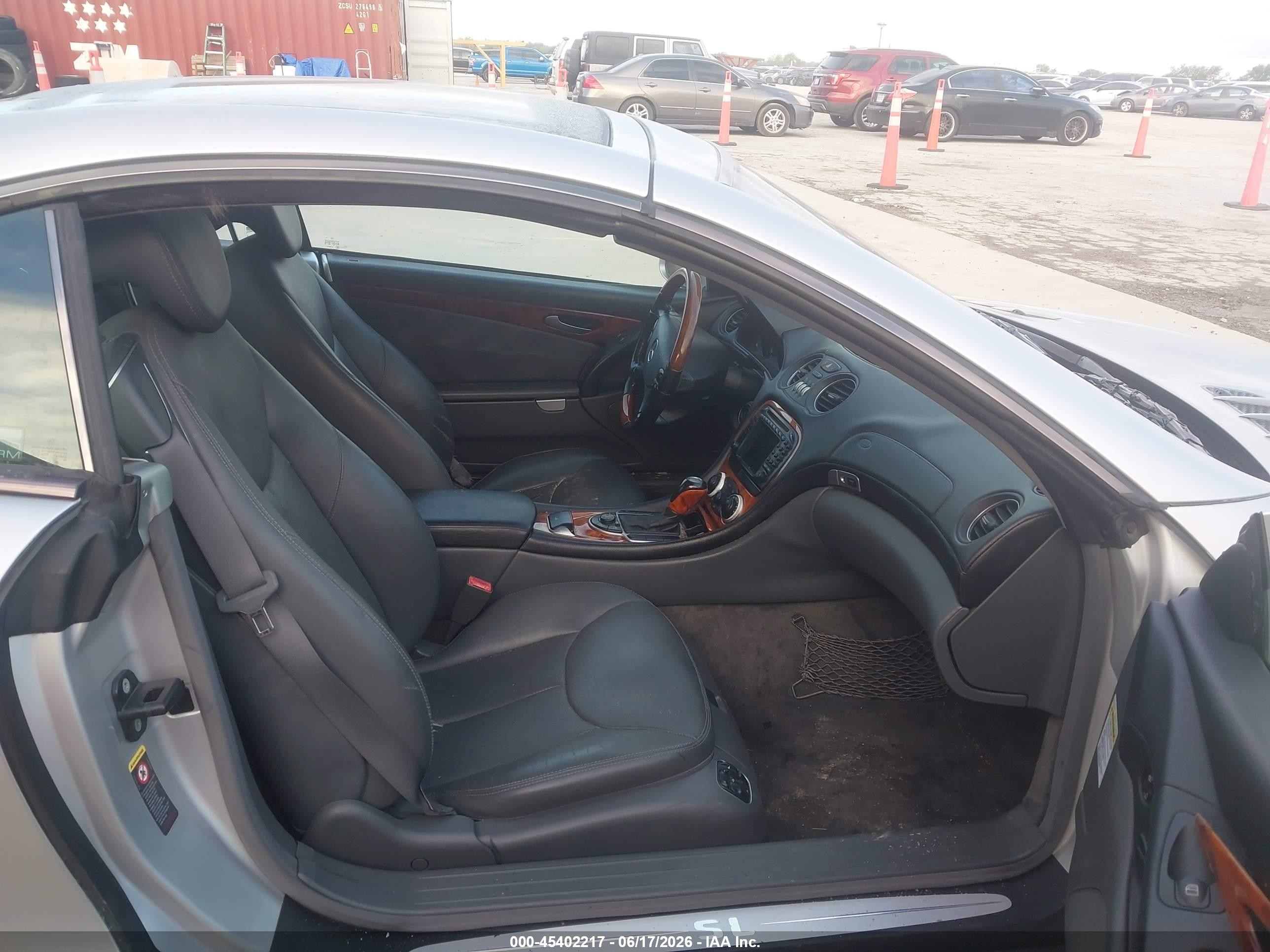 2004 Mercedes-benz Sl 500   Silver vin: WDBSK75F74F078429