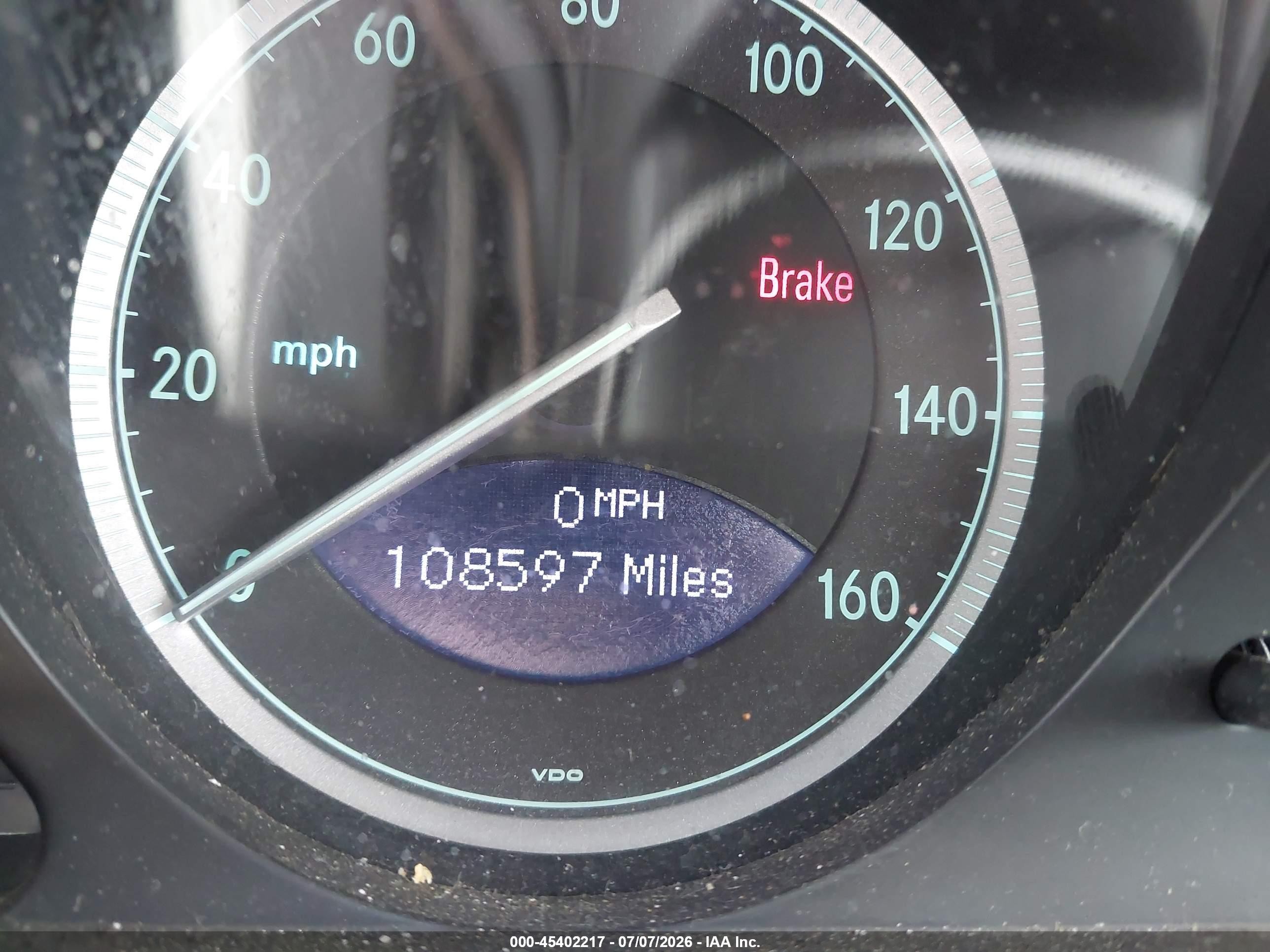 2004 Mercedes-benz Sl 500   Silver vin: WDBSK75F74F078429