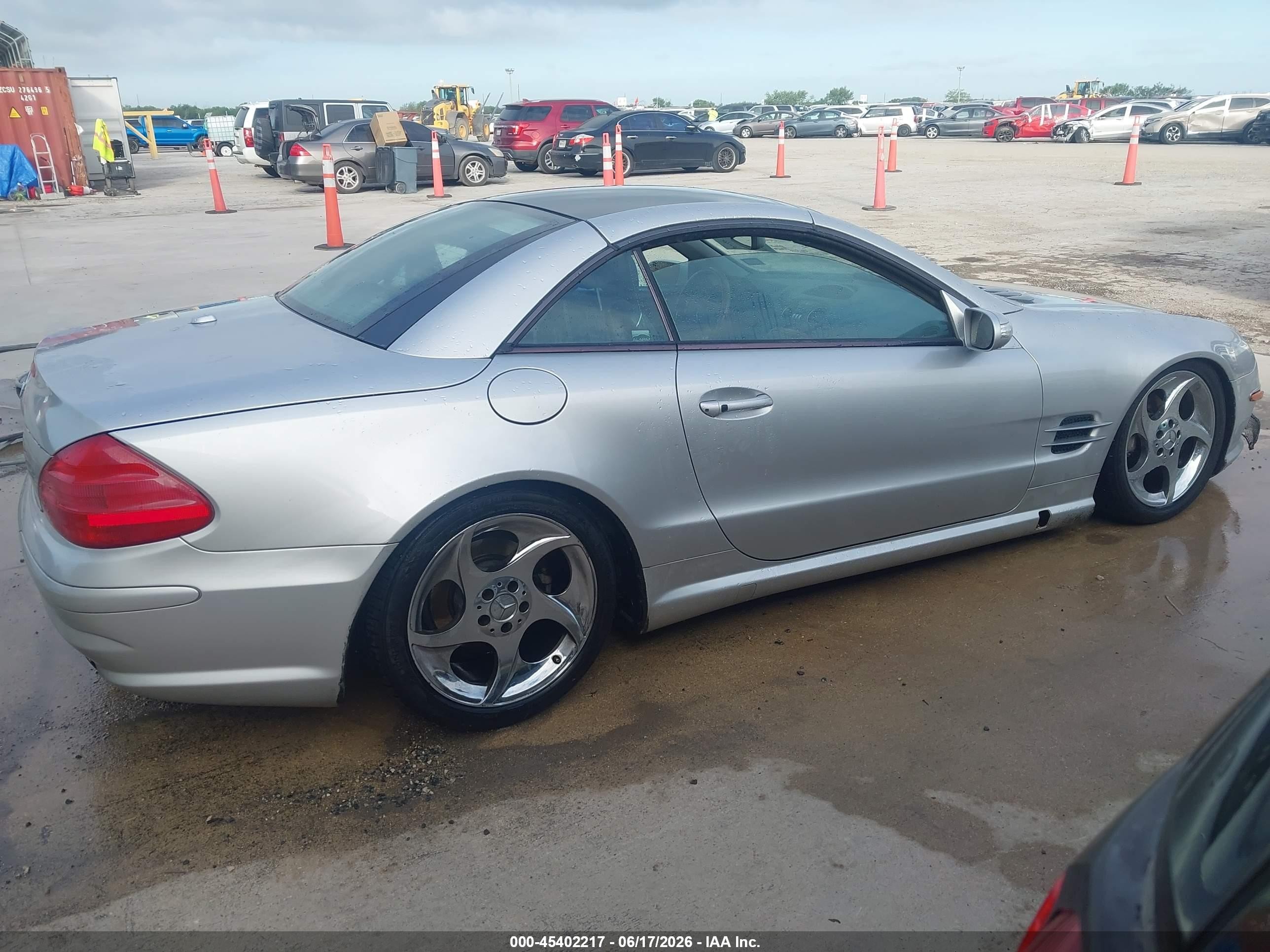 2004 Mercedes-benz Sl 500   Silver vin: WDBSK75F74F078429