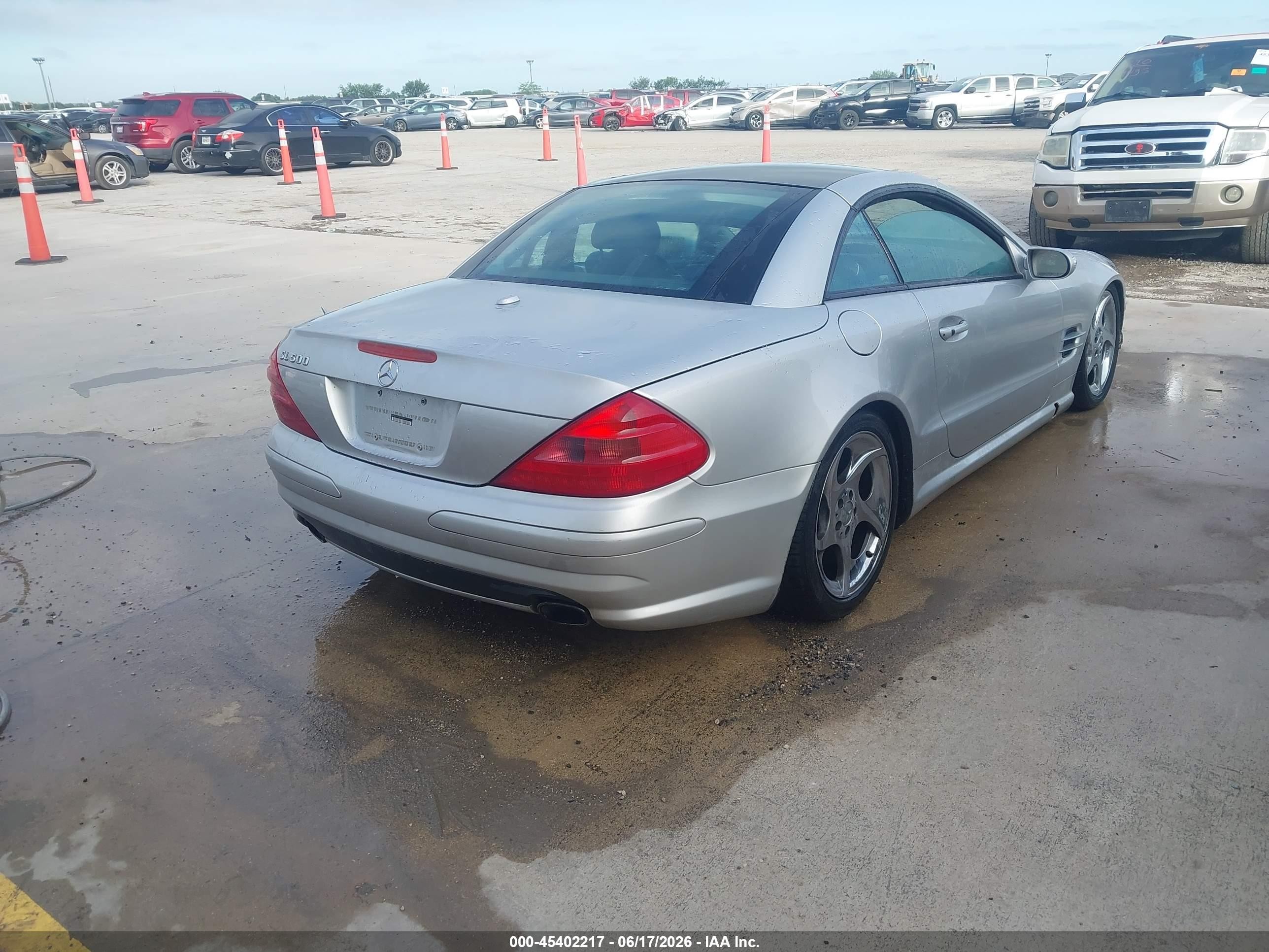 2004 Mercedes-benz Sl 500   Silver vin: WDBSK75F74F078429