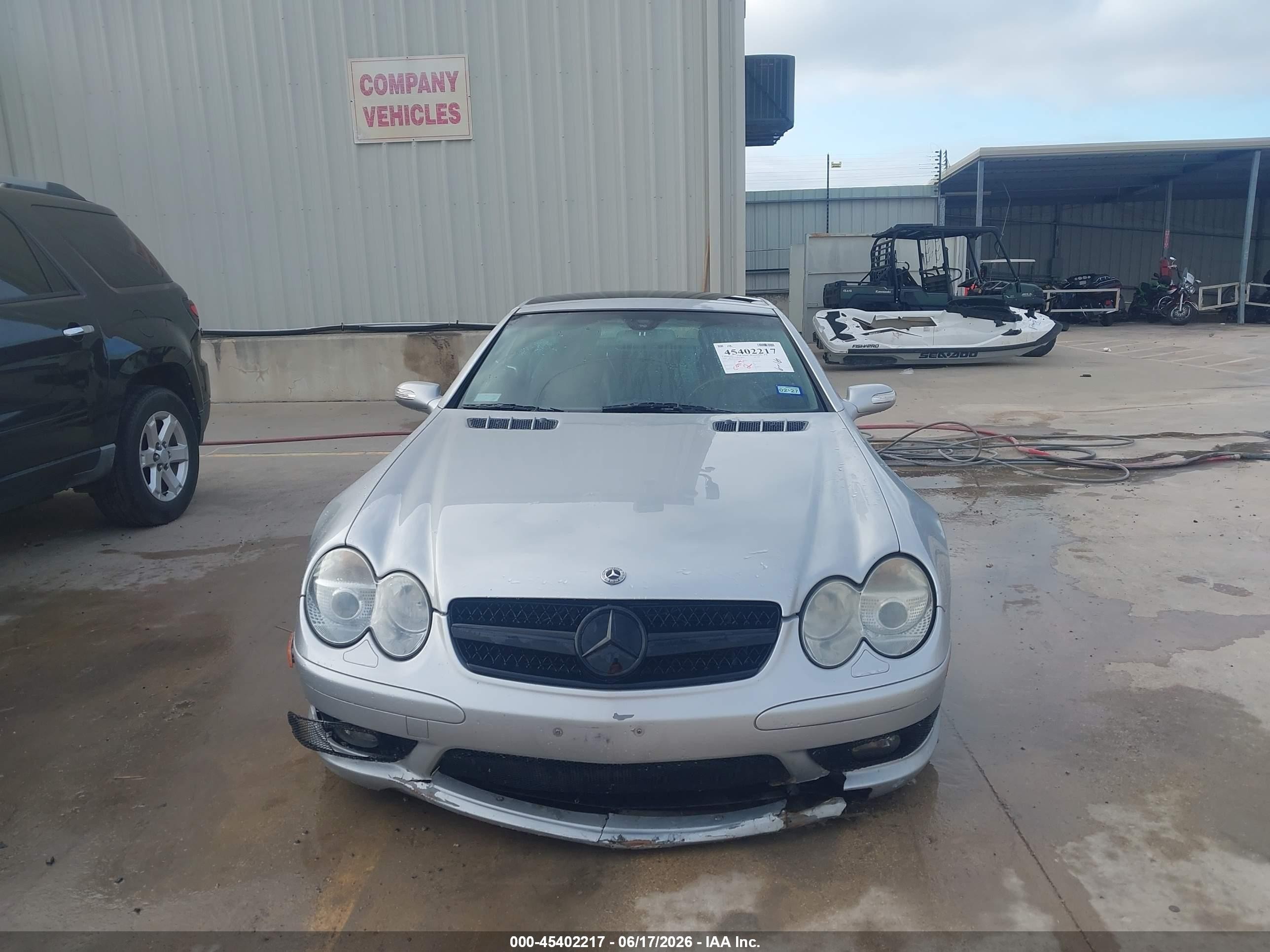 2004 Mercedes-benz Sl 500   Silver vin: WDBSK75F74F078429