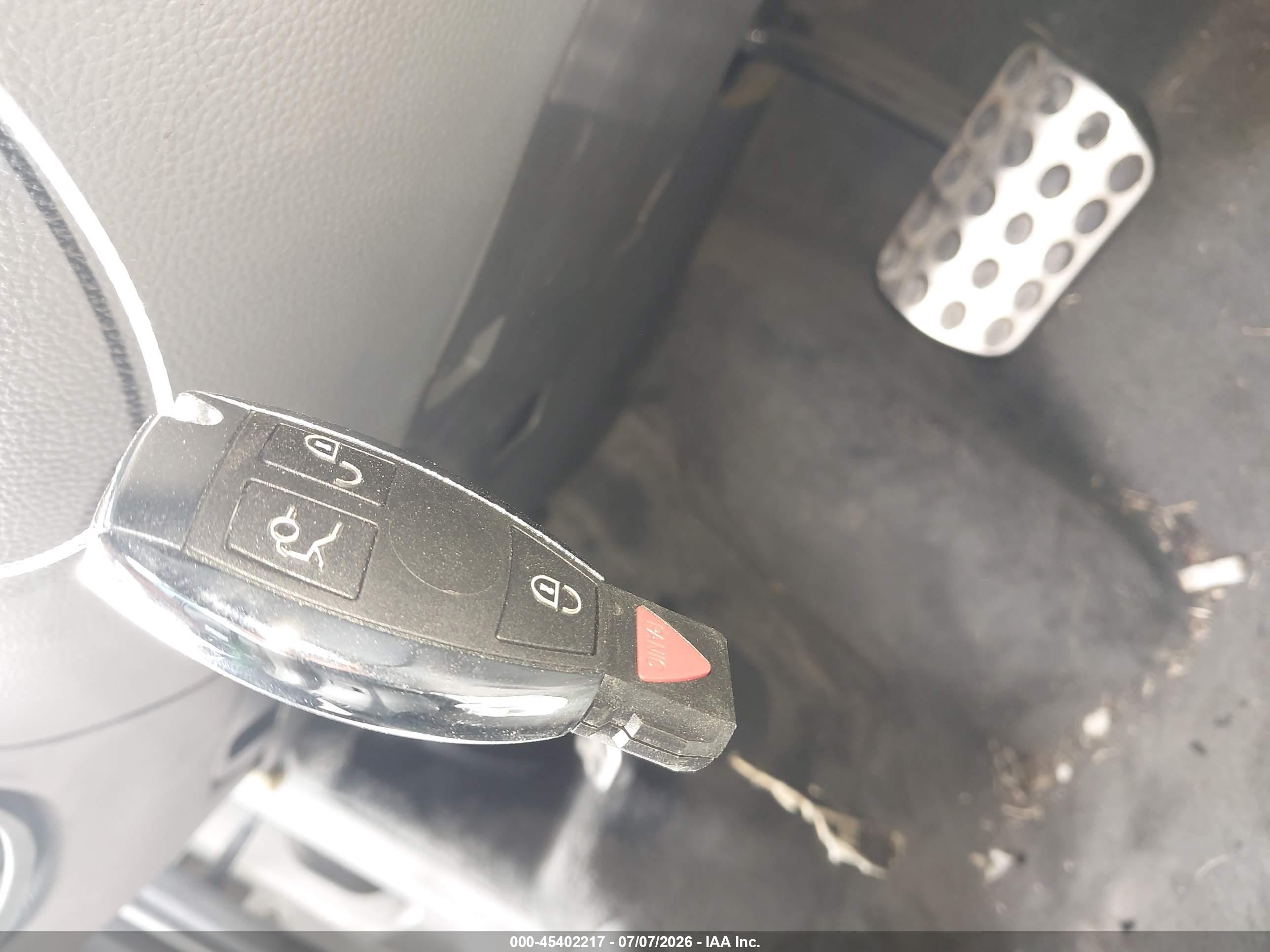 2004 Mercedes-benz Sl 500   Silver vin: WDBSK75F74F078429