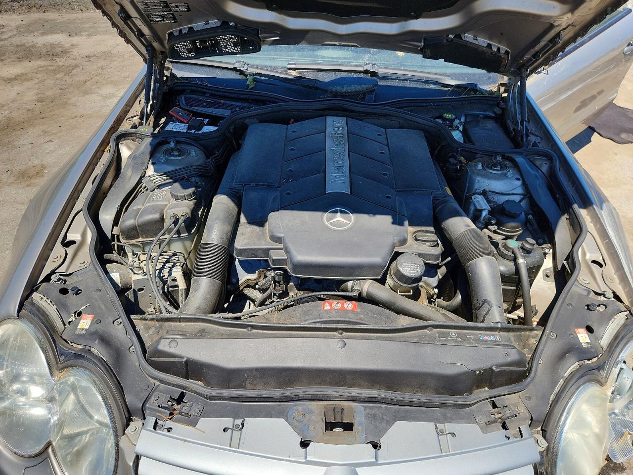 2005 Mercedes-benz Sl 500 Серебряный vin: WDBSK75F75F091876