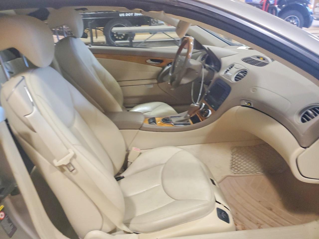 2005 Mercedes-benz Sl 500 Silver vin: WDBSK75F75F092834