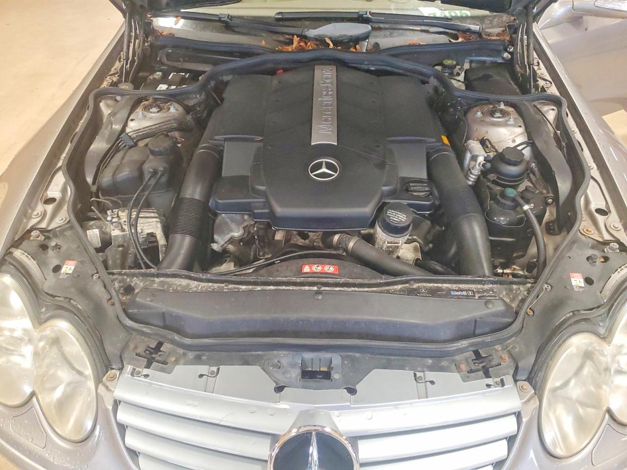 2005 Mercedes-benz Sl 500 Silver vin: WDBSK75F75F092834