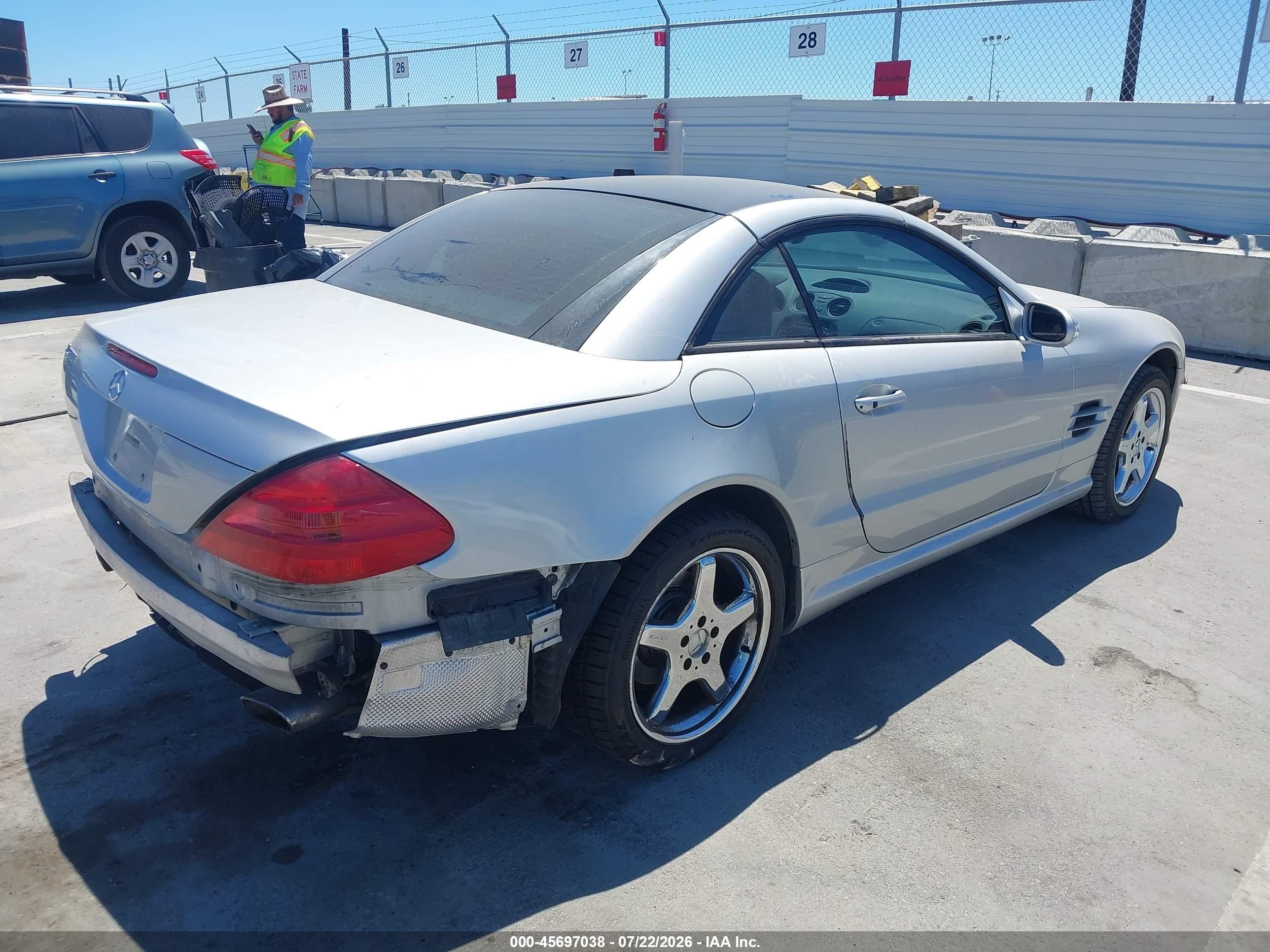 2003 Mercedes-benz Sl 500   Silver vin: WDBSK75F83F020697