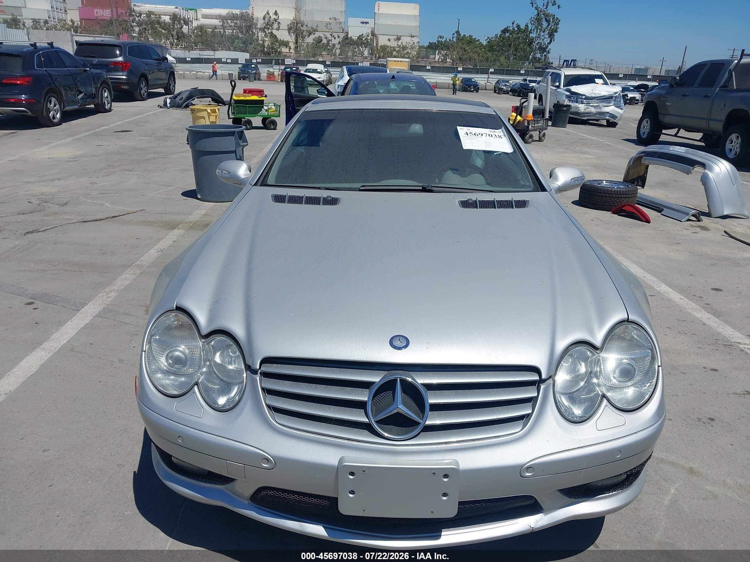 2003 Mercedes-benz Sl 500   Silver vin: WDBSK75F83F020697