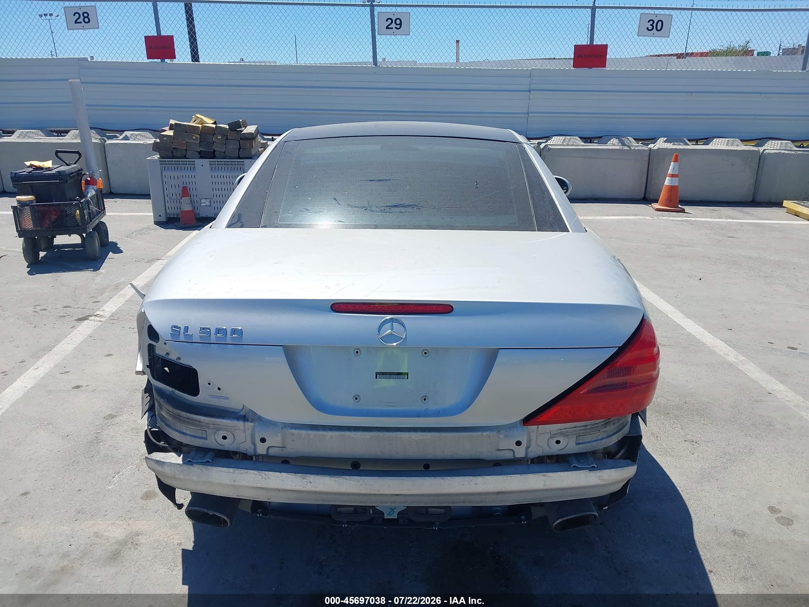 2003 Mercedes-benz Sl 500   Silver vin: WDBSK75F83F020697