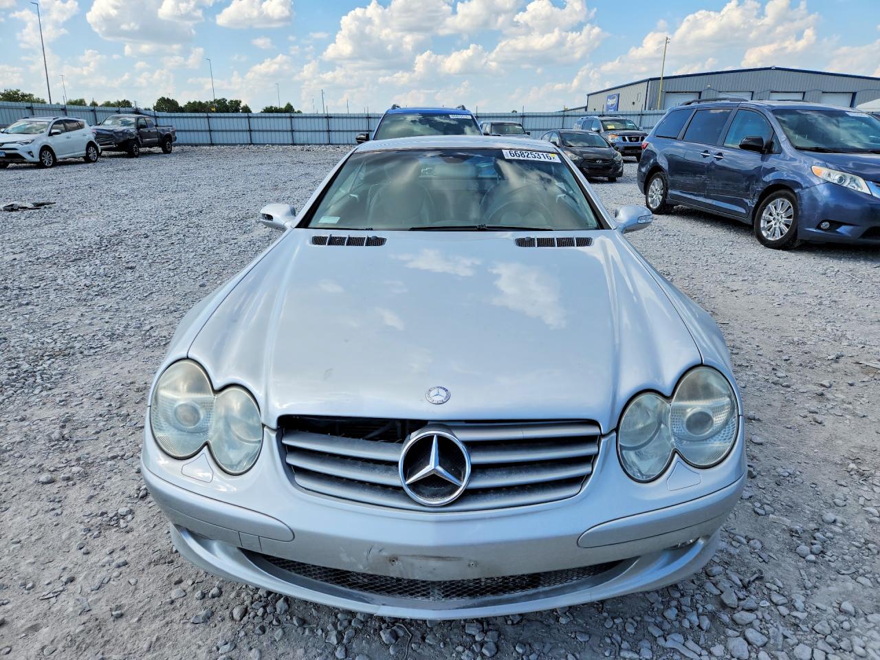 2003 Mercedes-benz Sl 500r Серебряный vin: WDBSK75F83F033935