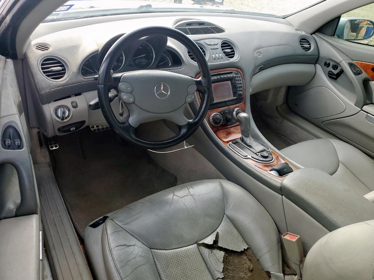 2004 Mercedes-benz Sl 500   Silver vin: WDBSK75F84F069402