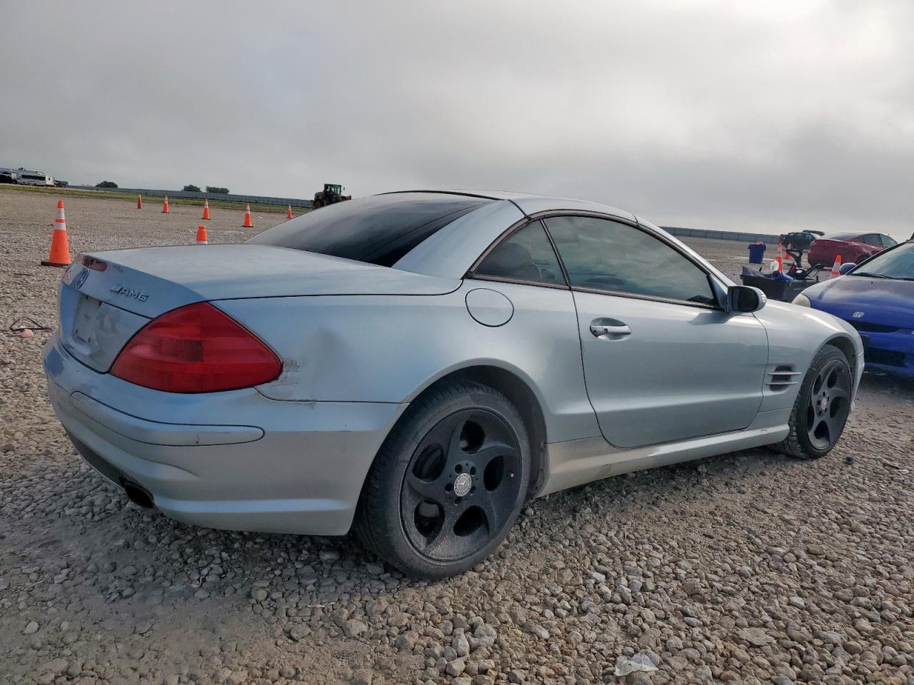 2004 Mercedes-benz Sl 500   Silver vin: WDBSK75F84F069402