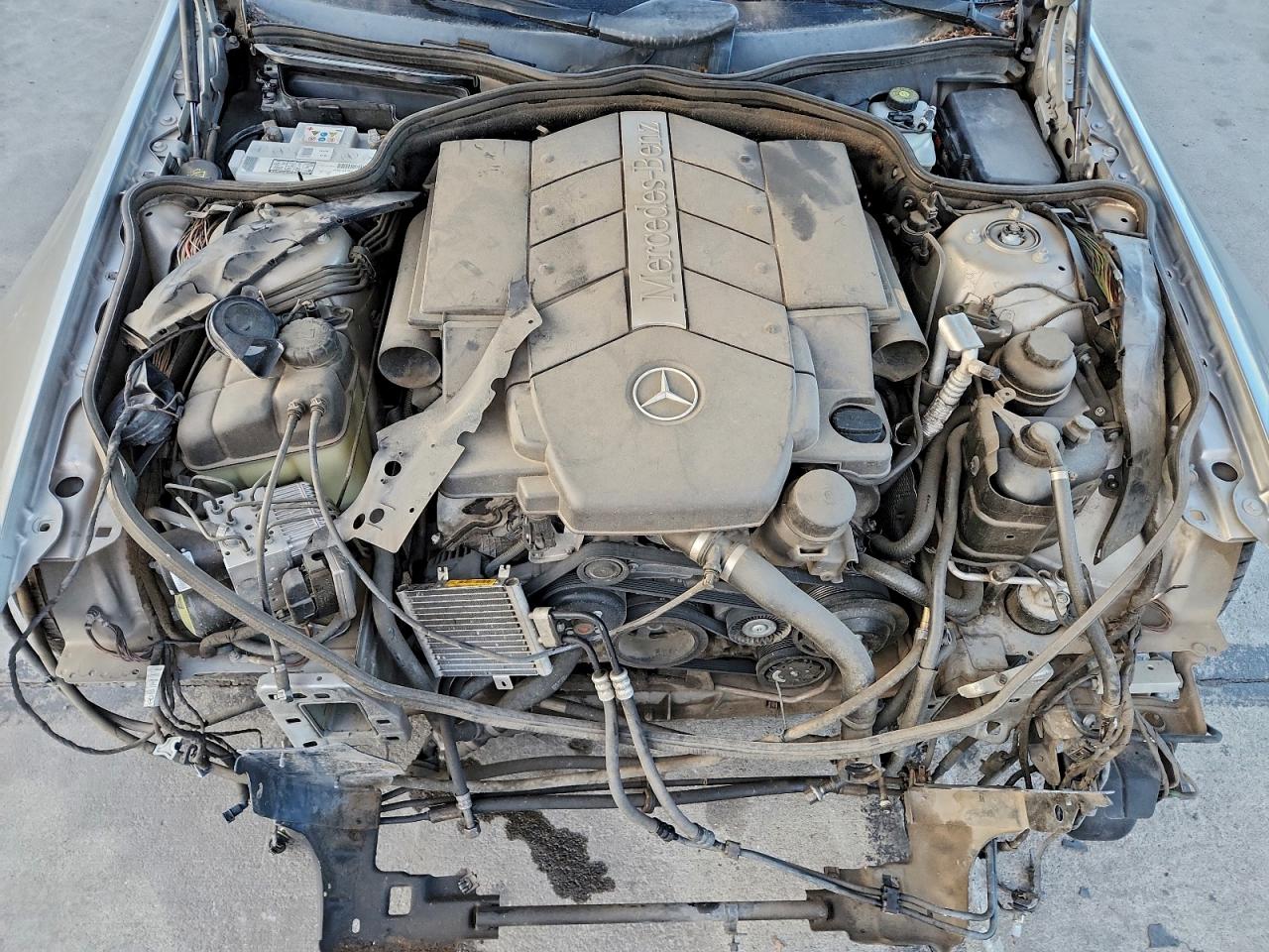 2004 Mercedes-benz Sl 500 Gray vin: WDBSK75F84F069657