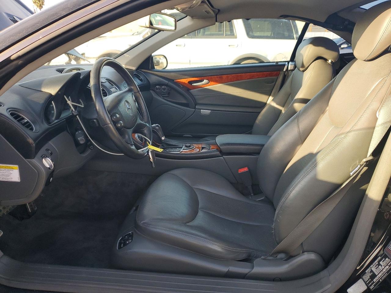 2005 Mercedes-benz Sl 500 Black vin: WDBSK75F85F101721