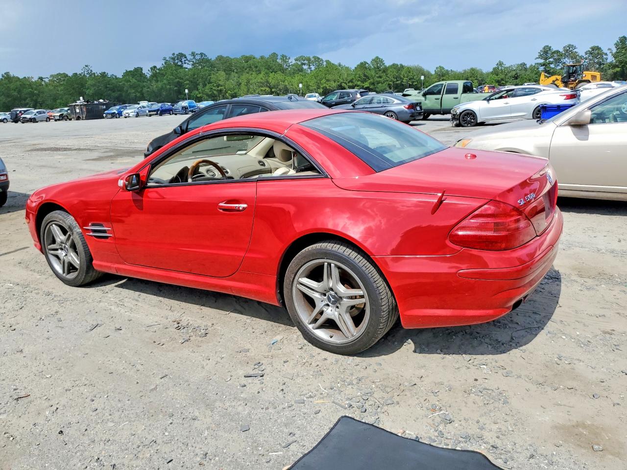 2006 Mercedes-benz Sl 500 Red vin: WDBSK75F86F110386