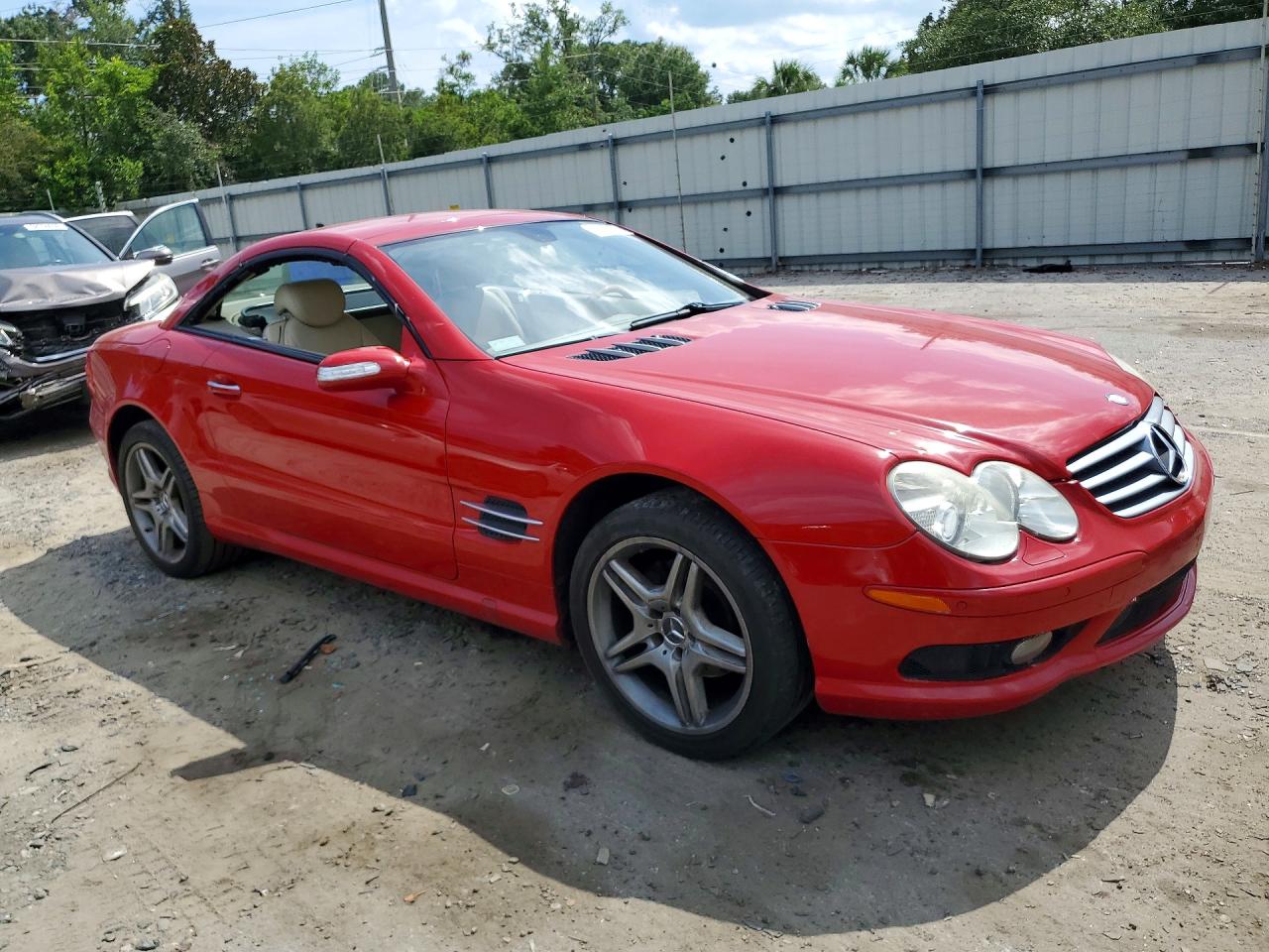 2006 Mercedes-benz Sl 500 Red vin: WDBSK75F86F110386