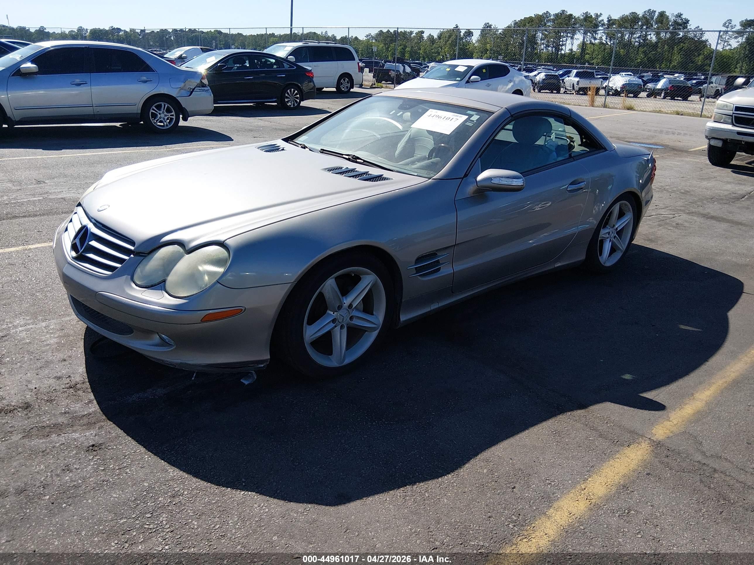2006 Mercedes-benz Sl 500   Silver vin: WDBSK75F86F116107
