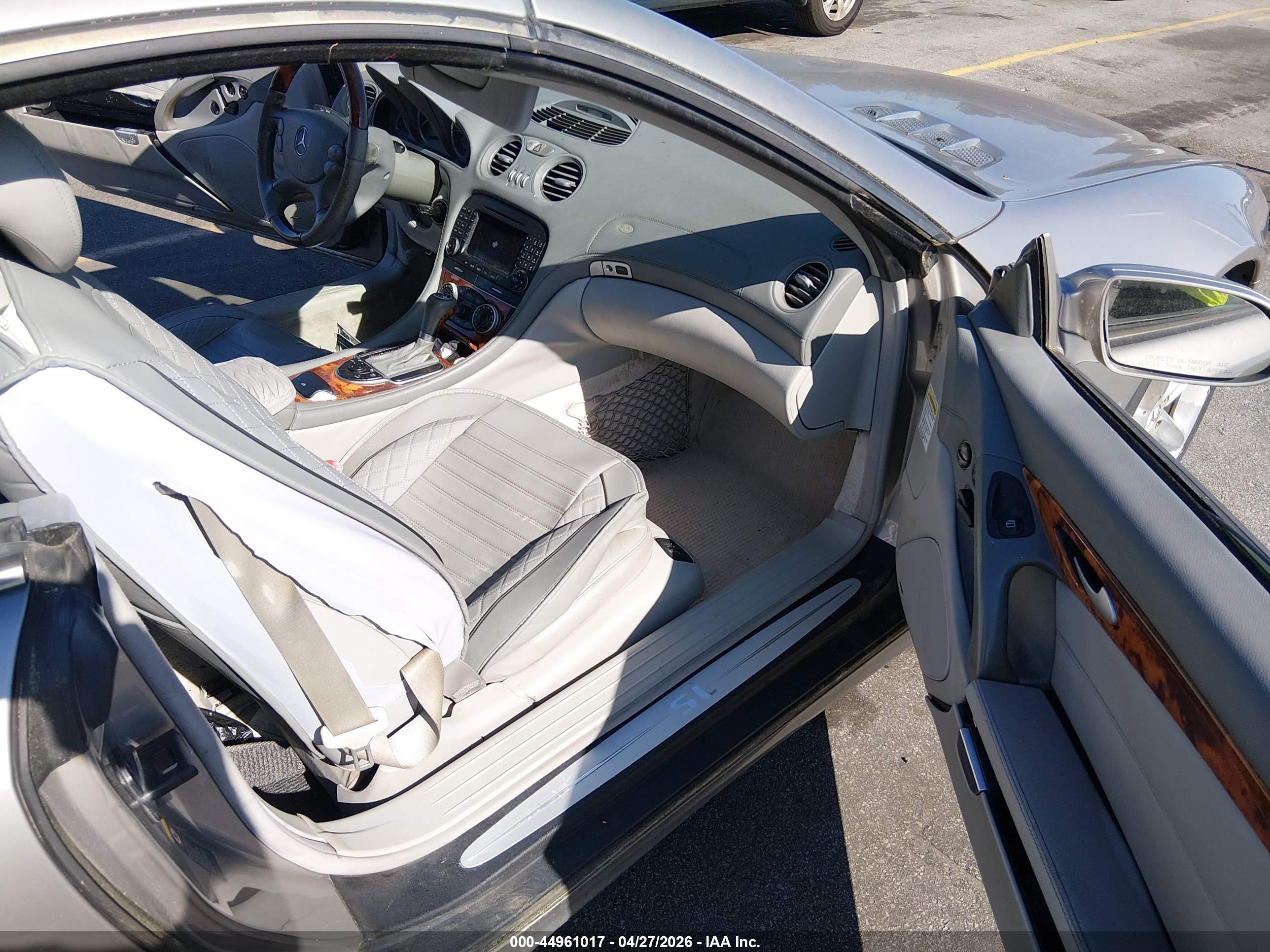 2006 Mercedes-benz Sl 500   Silver vin: WDBSK75F86F116107