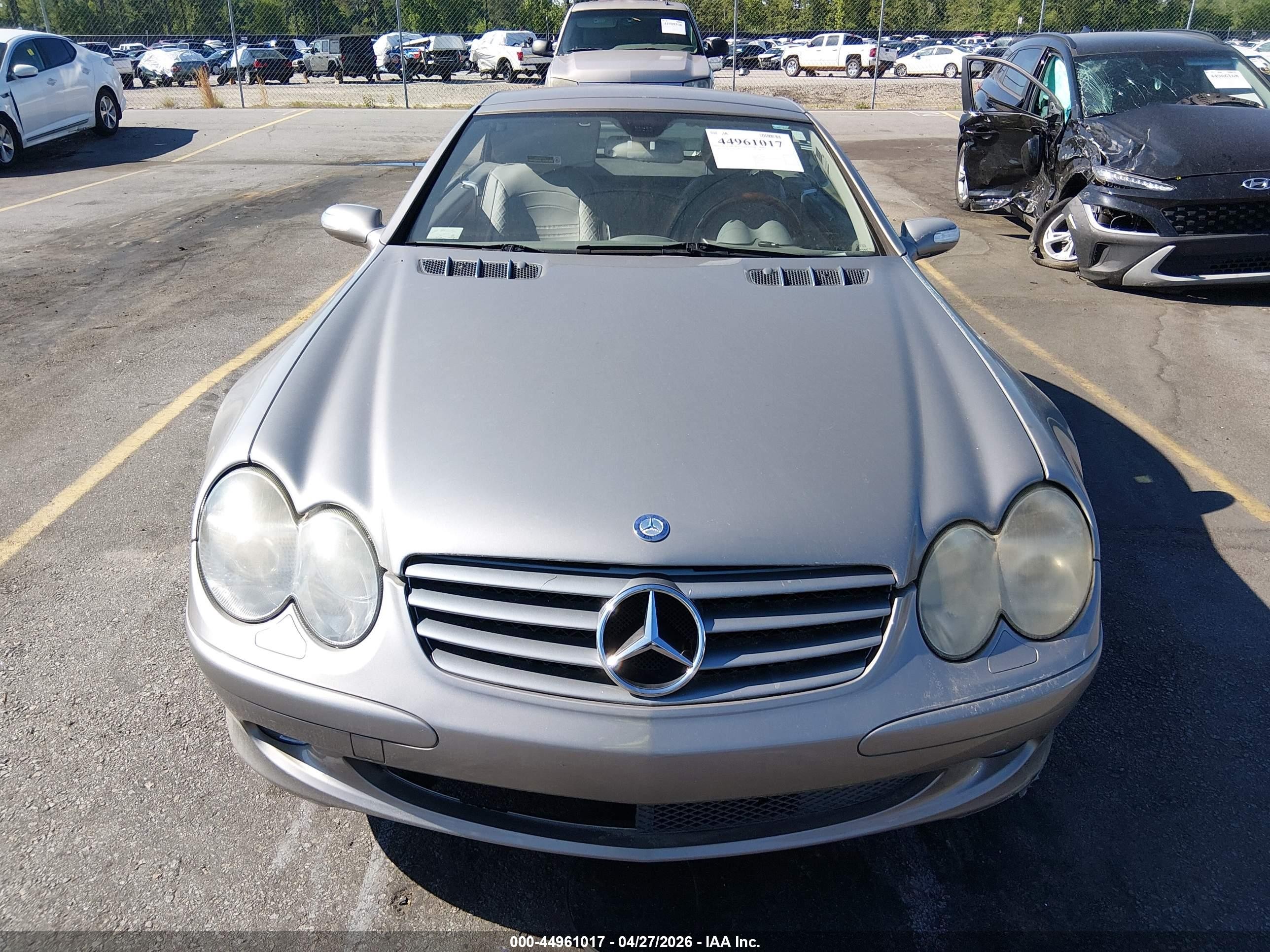 2006 Mercedes-benz Sl 500   Silver vin: WDBSK75F86F116107