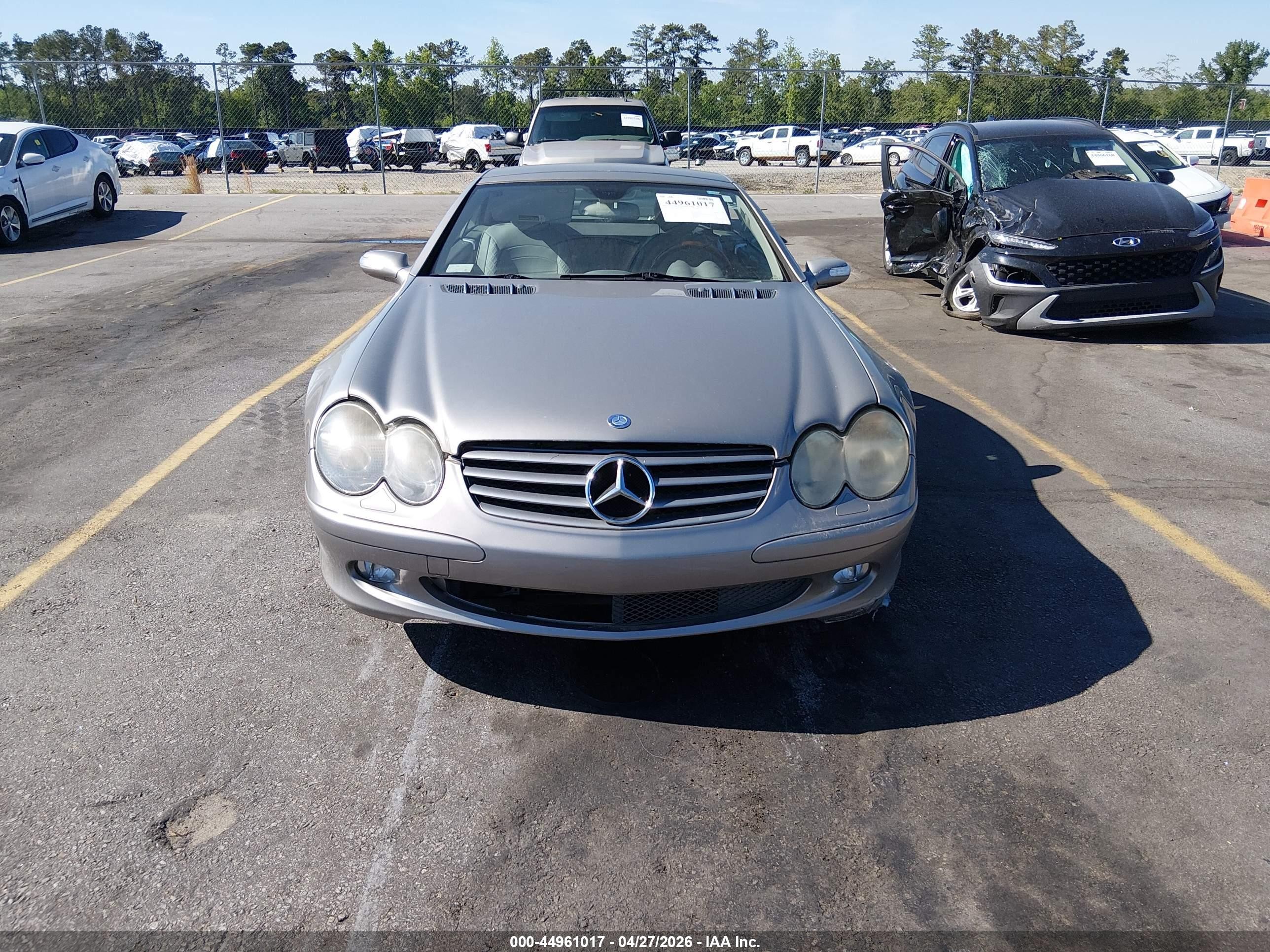 2006 Mercedes-benz Sl 500   Silver vin: WDBSK75F86F116107
