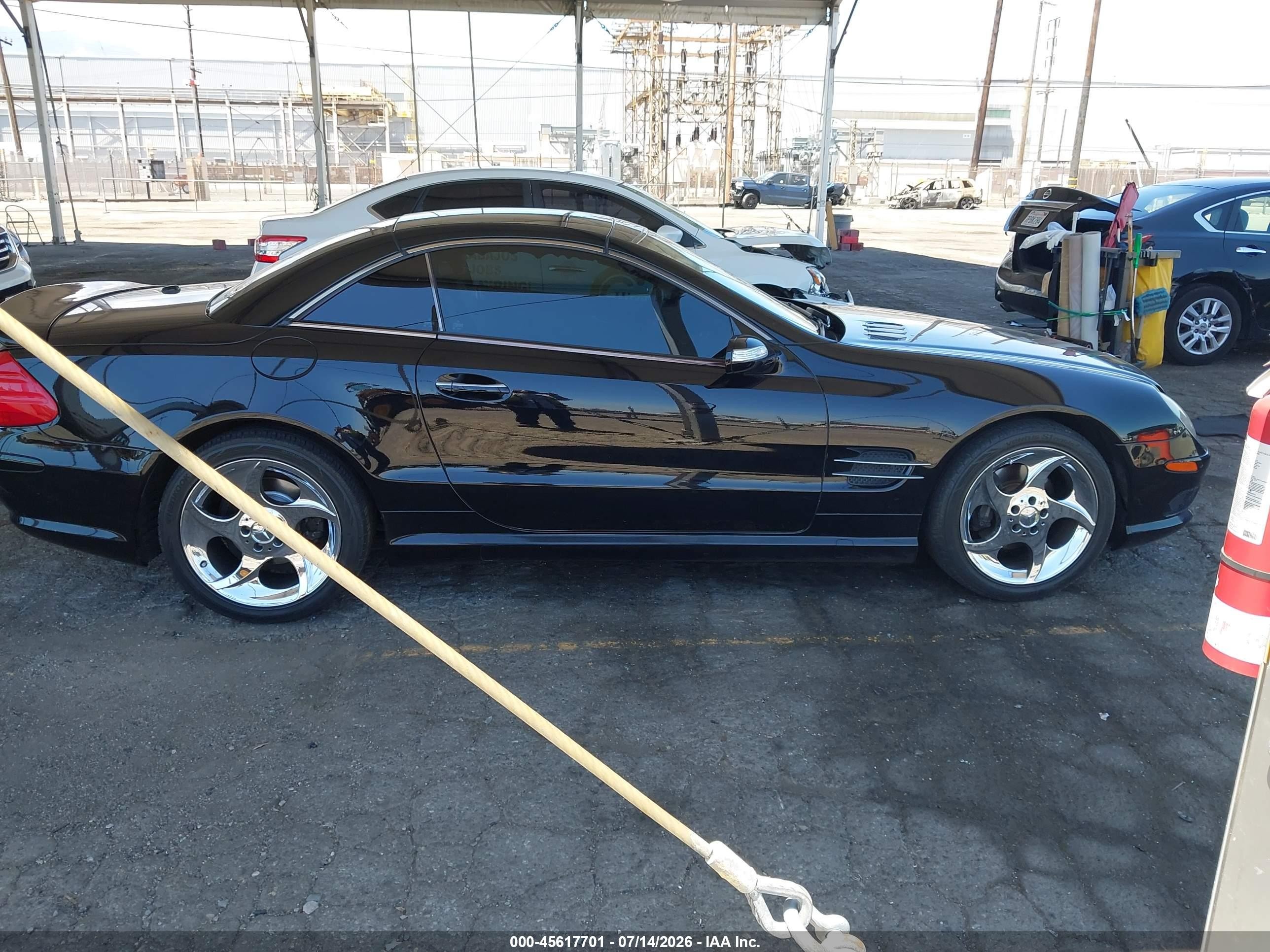 2006 Mercedes-benz Sl 500   Black vin: WDBSK75F96F110834