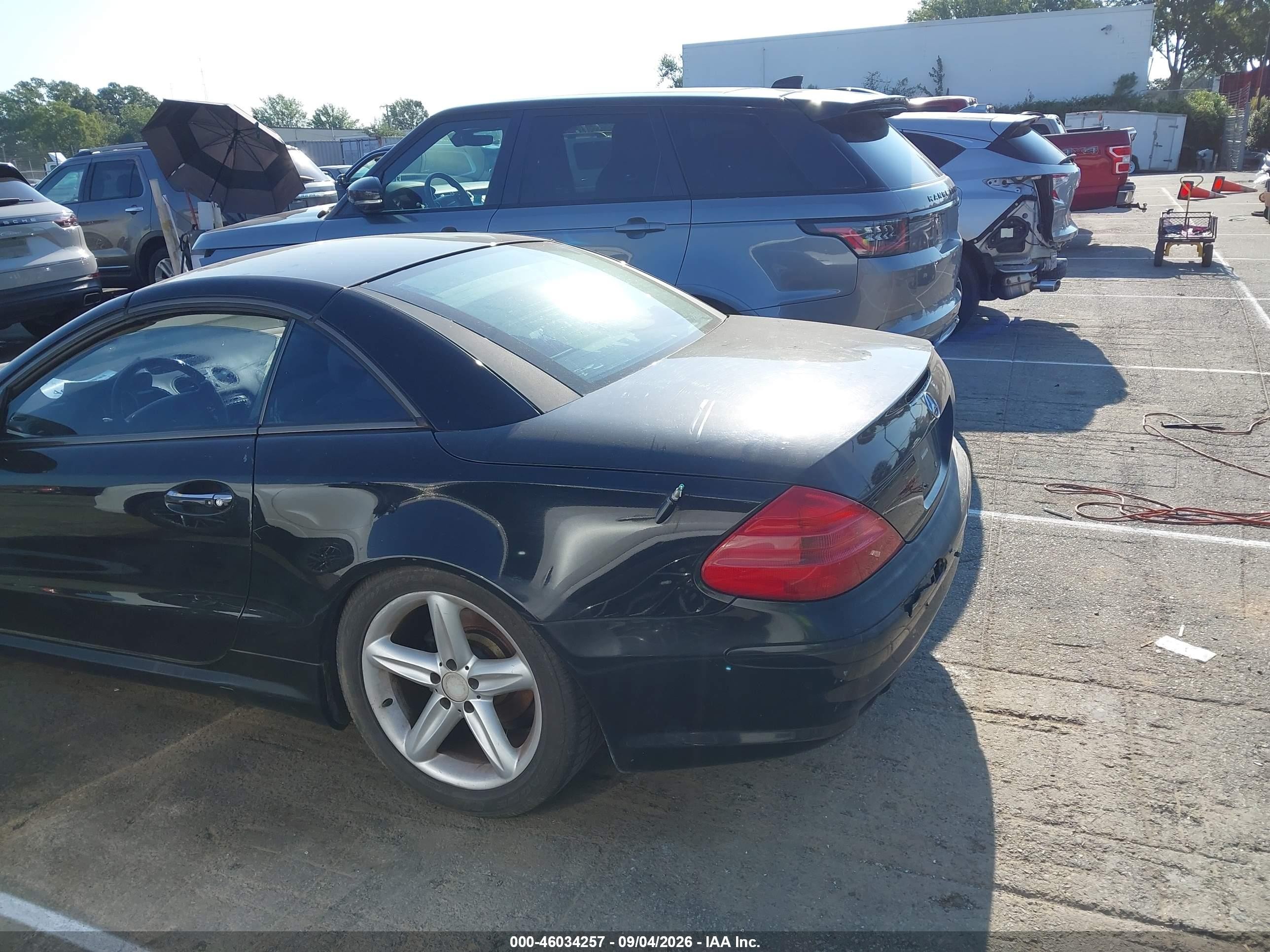 2004 Mercedes-benz Sl 500 Black vin: WDBSK75FX4F066758