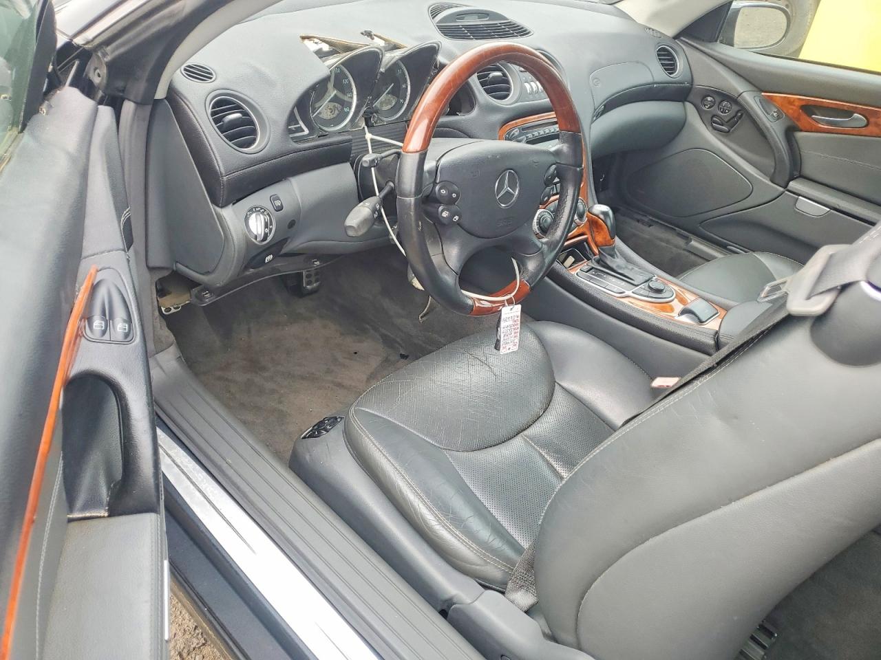 2004 Mercedes-benz Sl 500 Black vin: WDBSK75FX4F066940