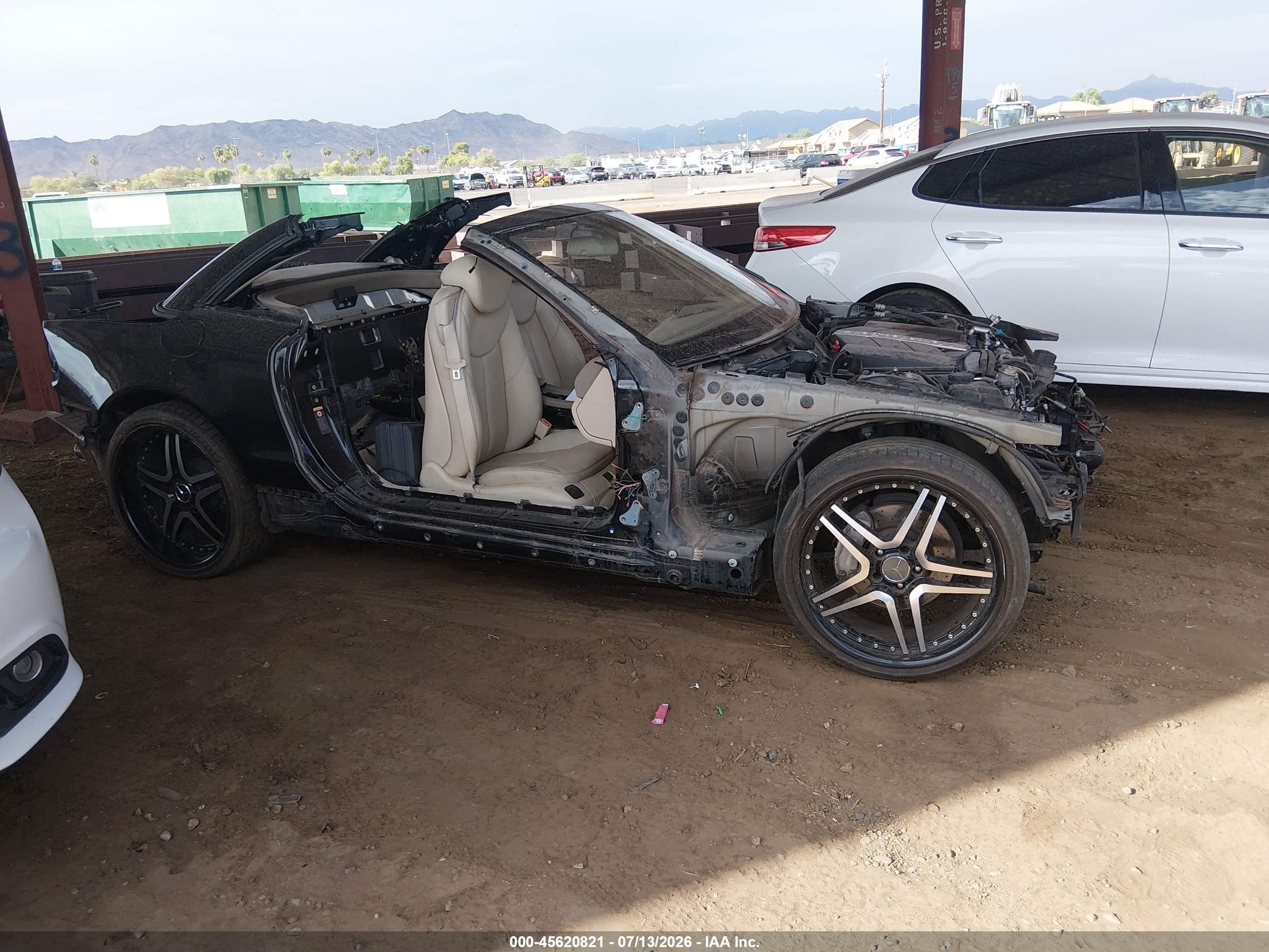 2004 Mercedes-benz Sl 500   Black vin: WDBSK75FX4F075735