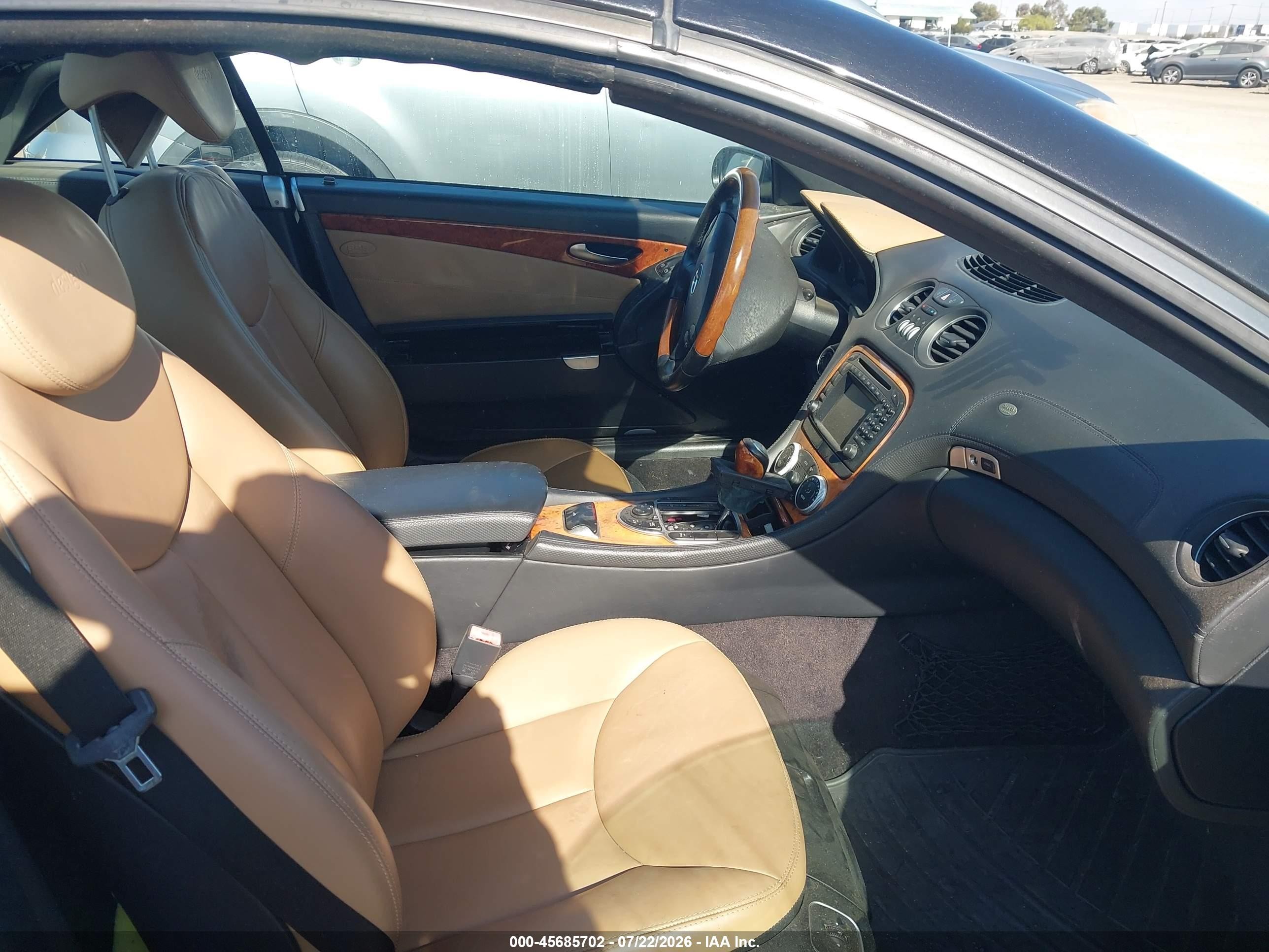 2004 Mercedes-benz Sl 500   Black vin: WDBSK75FX4F076089