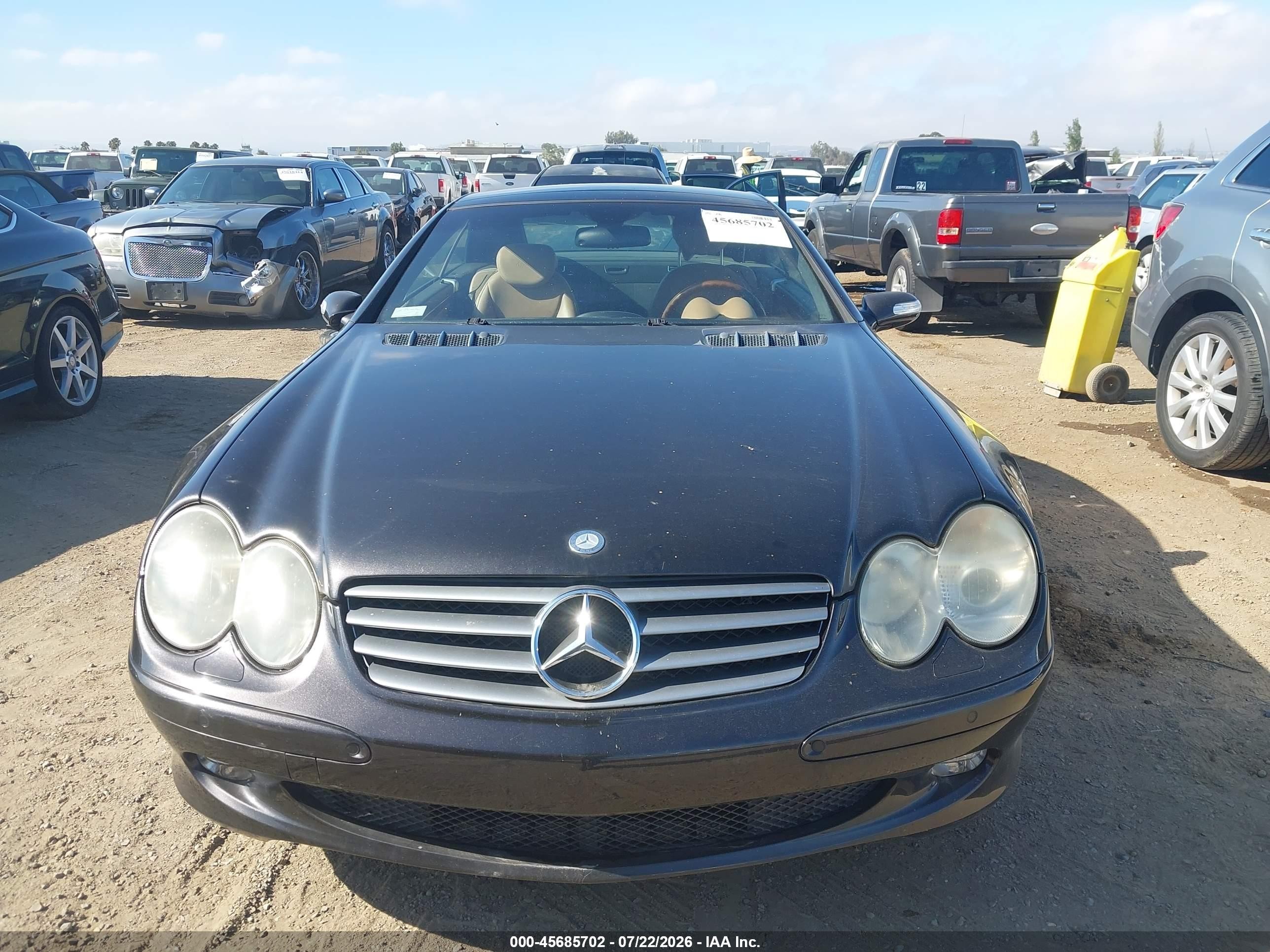 2004 Mercedes-benz Sl 500   Black vin: WDBSK75FX4F076089