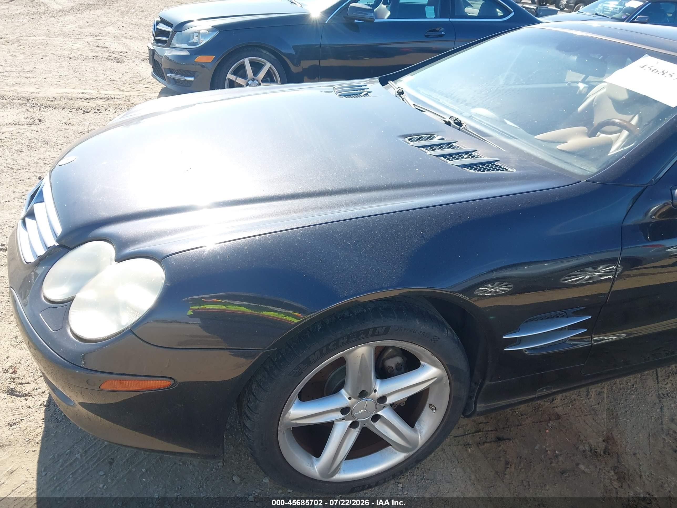 2004 Mercedes-benz Sl 500   Black vin: WDBSK75FX4F076089