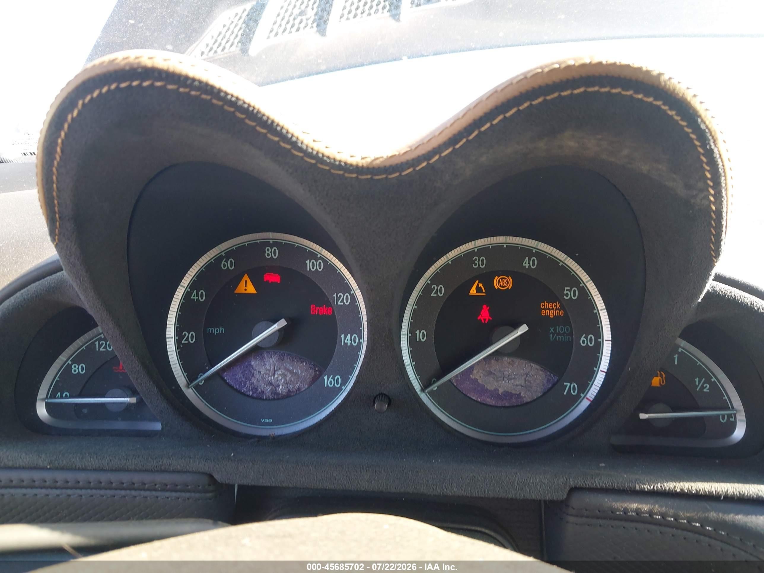 2004 Mercedes-benz Sl 500   Black vin: WDBSK75FX4F076089